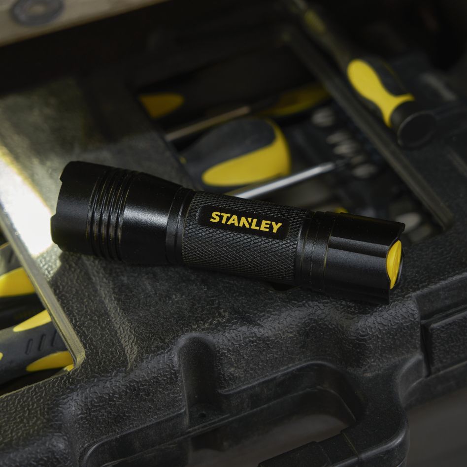Stanley SXLS50105E LED батеријска лампа од 350 лумена