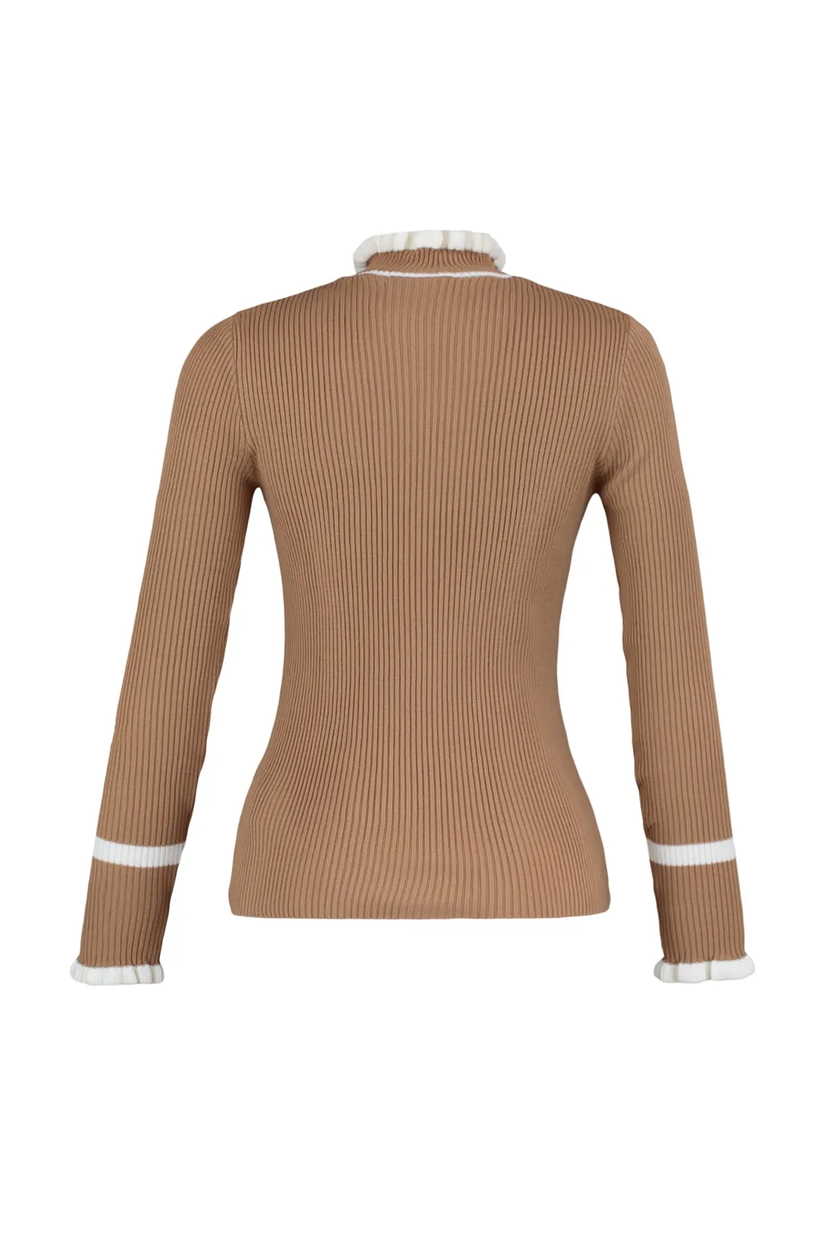 Trendyol Collection  Kamelfarbener Strickpullover mit Blockfarbenmuster TWOAW22KZ1250