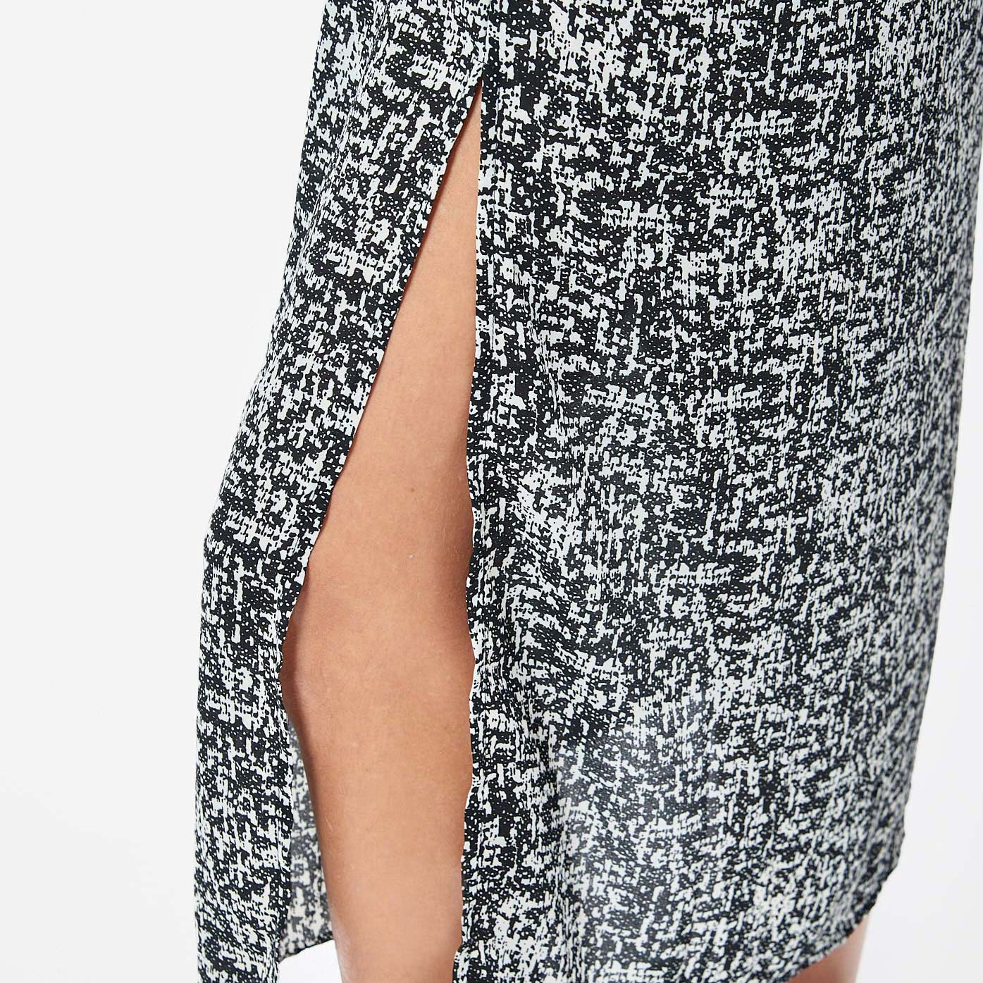 NEEM   Robe longue noire et blanche Femme