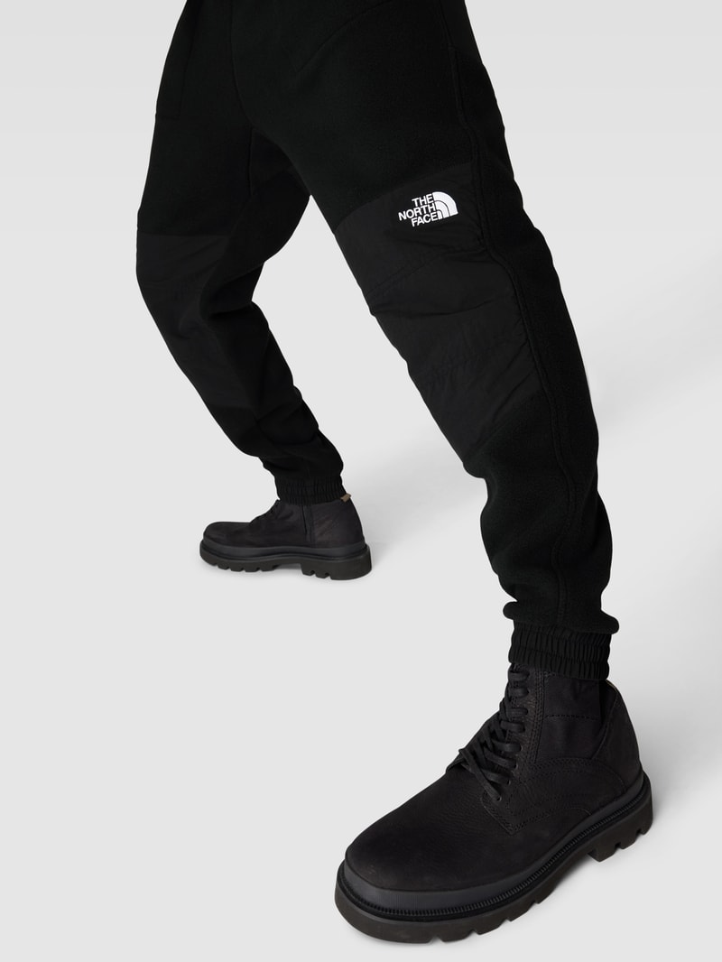 Jogpants mit Label-Stitching Modell 'DENALI' in schwarz
