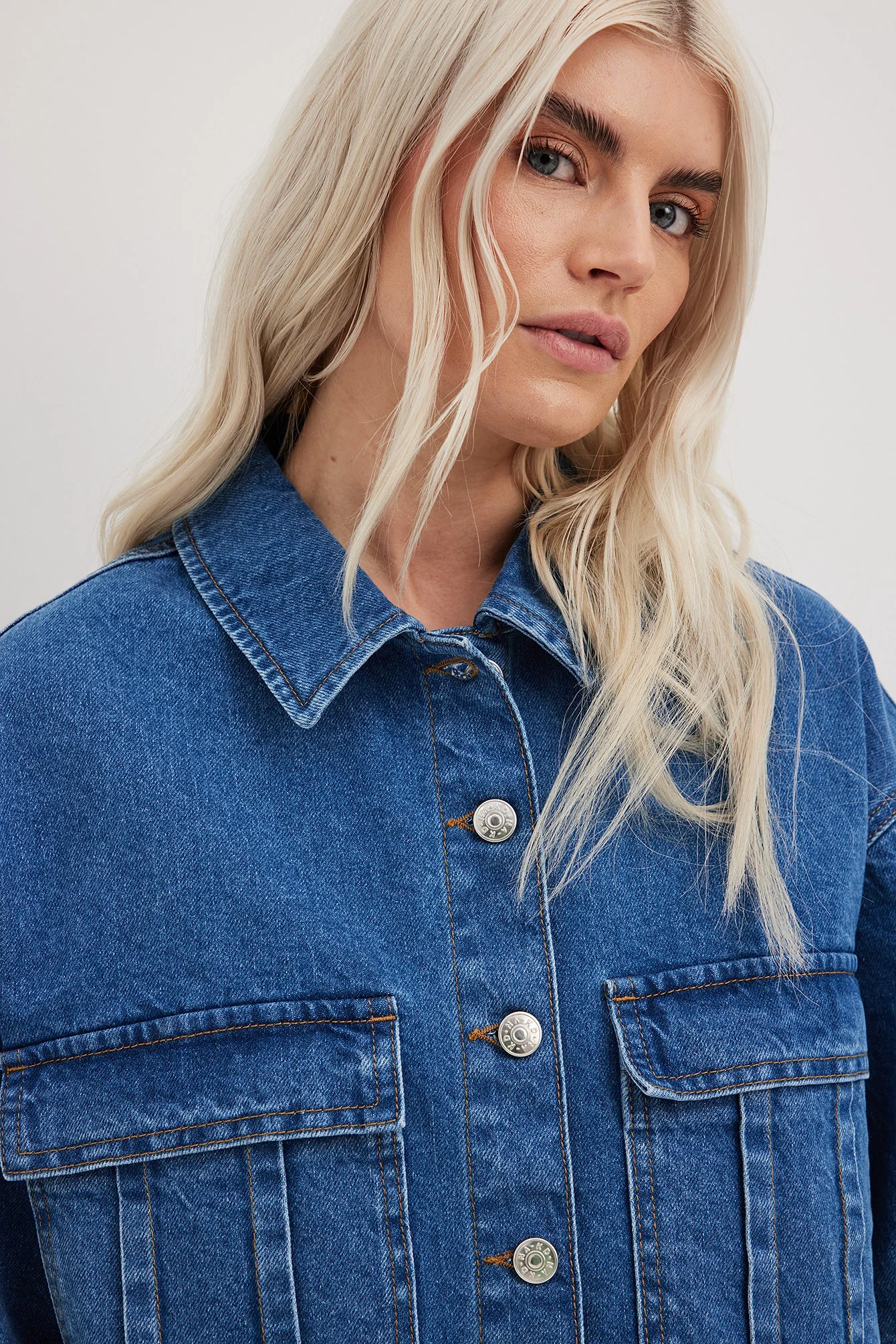 Kastenförmiges Jeanshemd