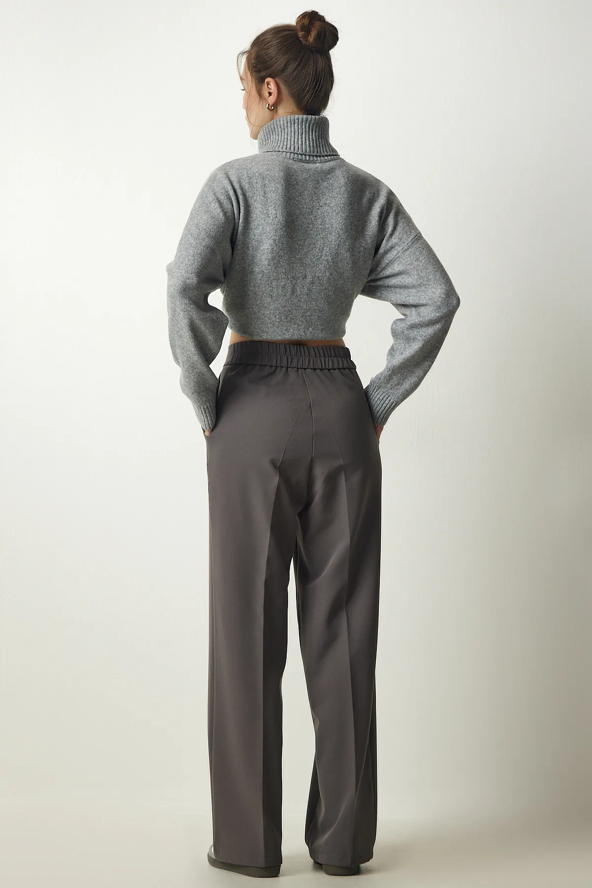 Happiness İstanbul  Graue Palazzo-Hose mit Taschen für Damen DW00001