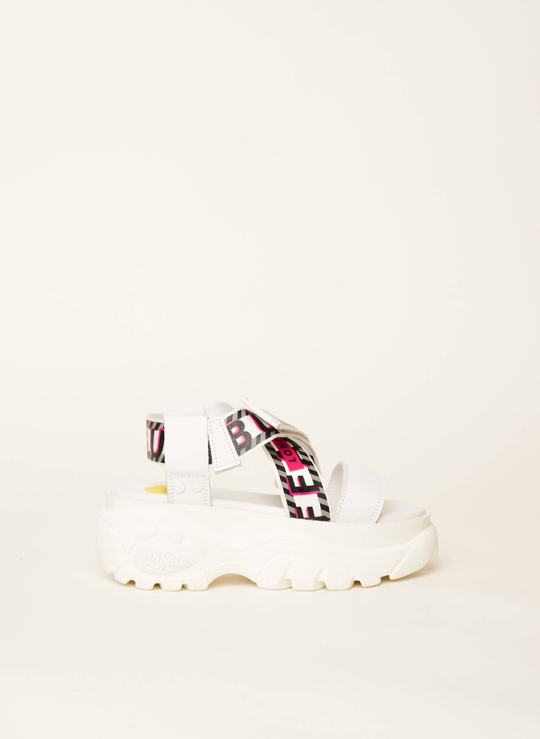 Buffalo Sandales Nu Pieds Femme couleur blanc