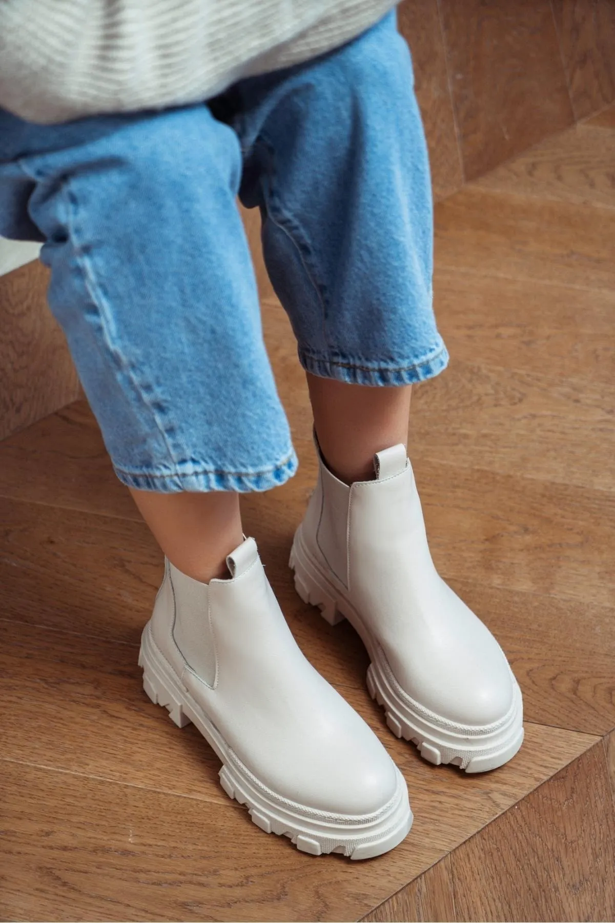 NİŞANTAŞI SHOES  Moskau Beige Matte Gummi detaillierte Damenstiefel mit flacher Sohle