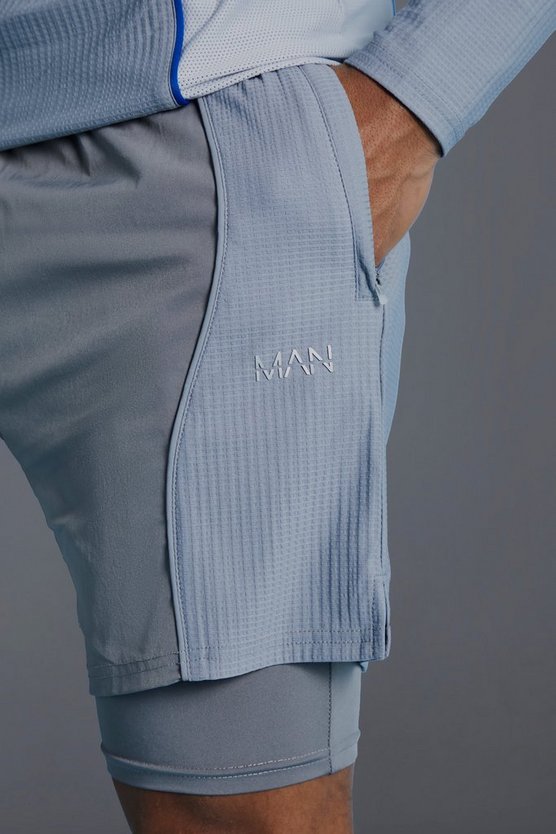 Man Active 2-in-1 Shorts mit Mesh-Einsatz