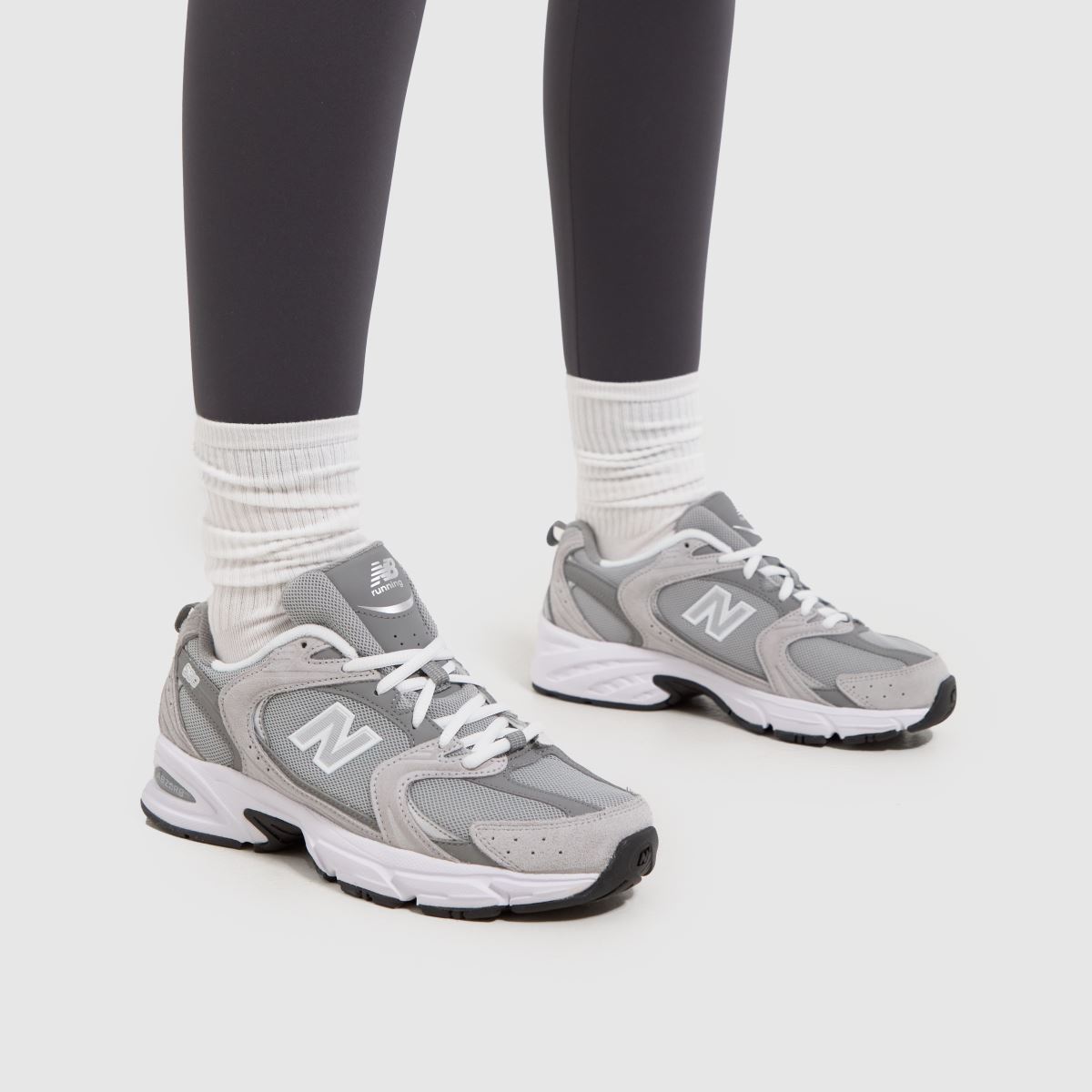 New Balance 530 szürke multiszínű cipők