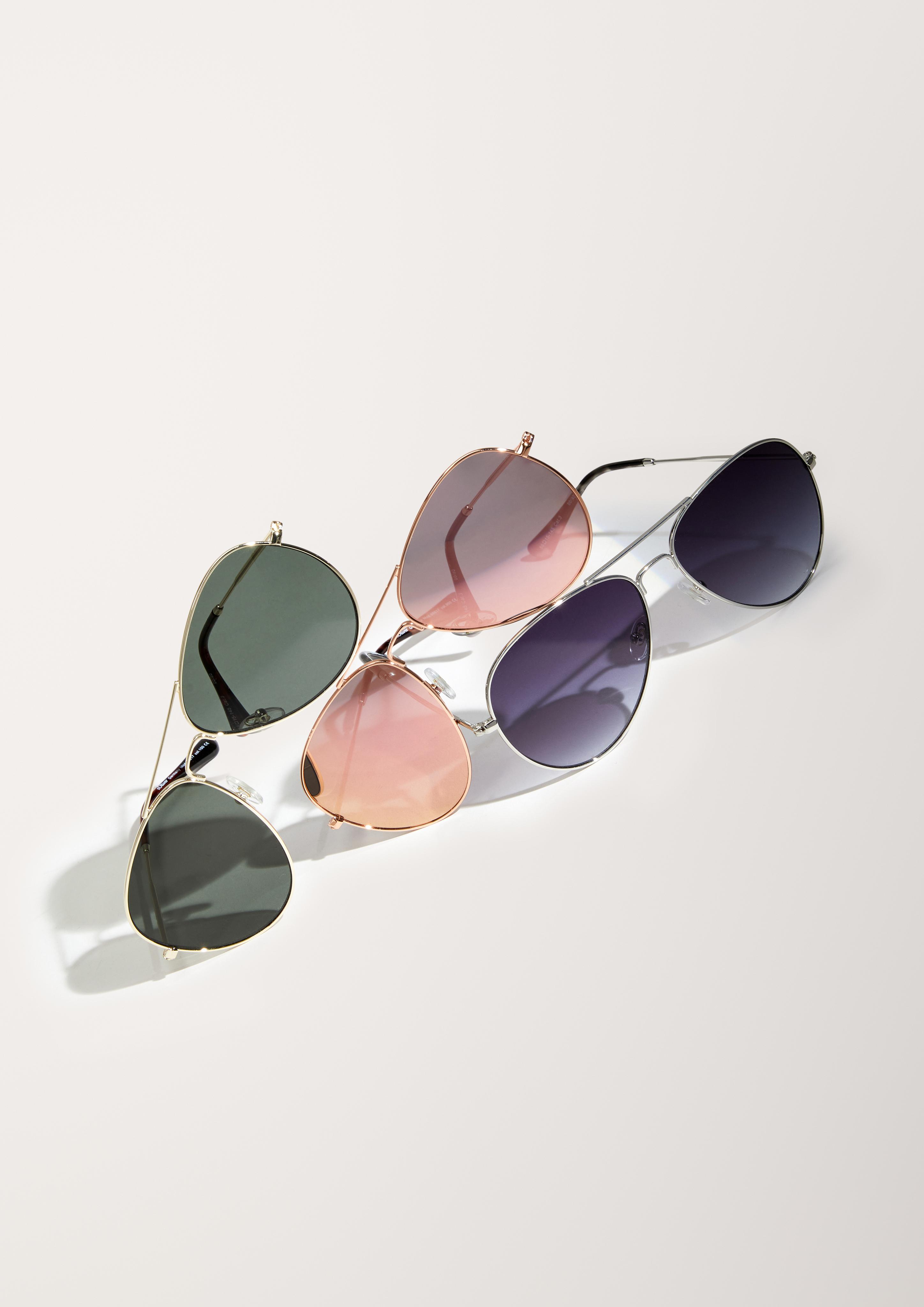 Sonnenbrille im Retro-Look  6006512-200