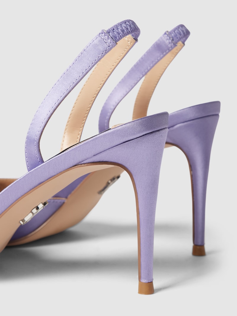 Sandaletten mit Zier-Applikation Modell 'LUCENT' in lavendel