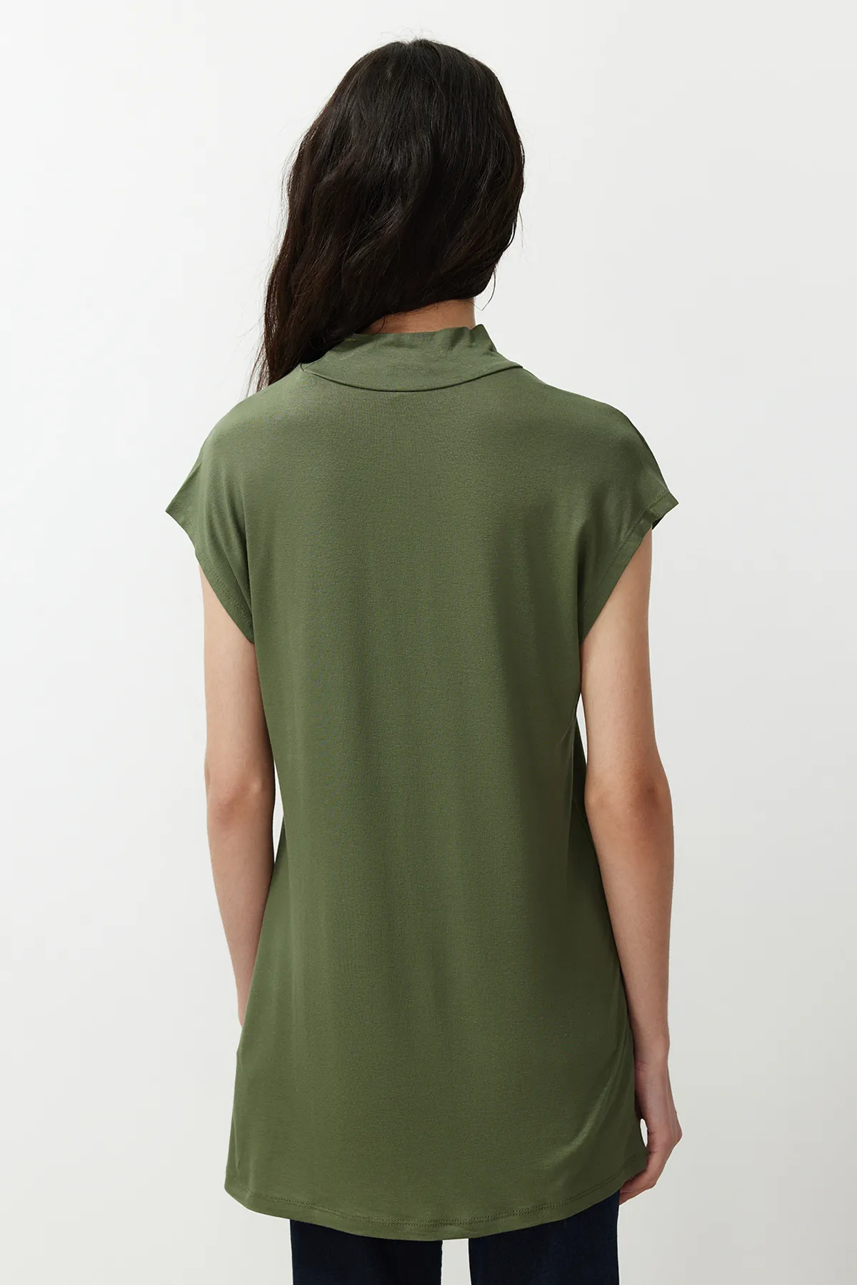 Trendyol Modest  Braun-Khaki 2er-Pack ärmellose Unterwäsche-Liner-Tunika mit Stehkragen TCTSS21UK0033