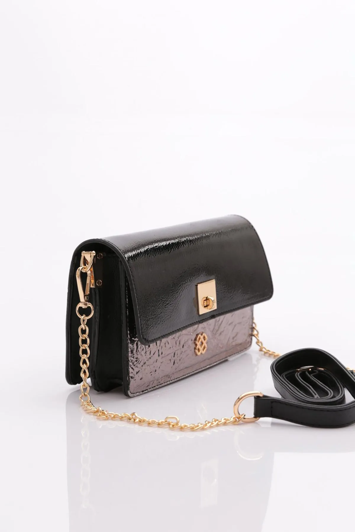 DGN  Schwarze Mini-Umhängetasche aus Lackleder - 045 Damen