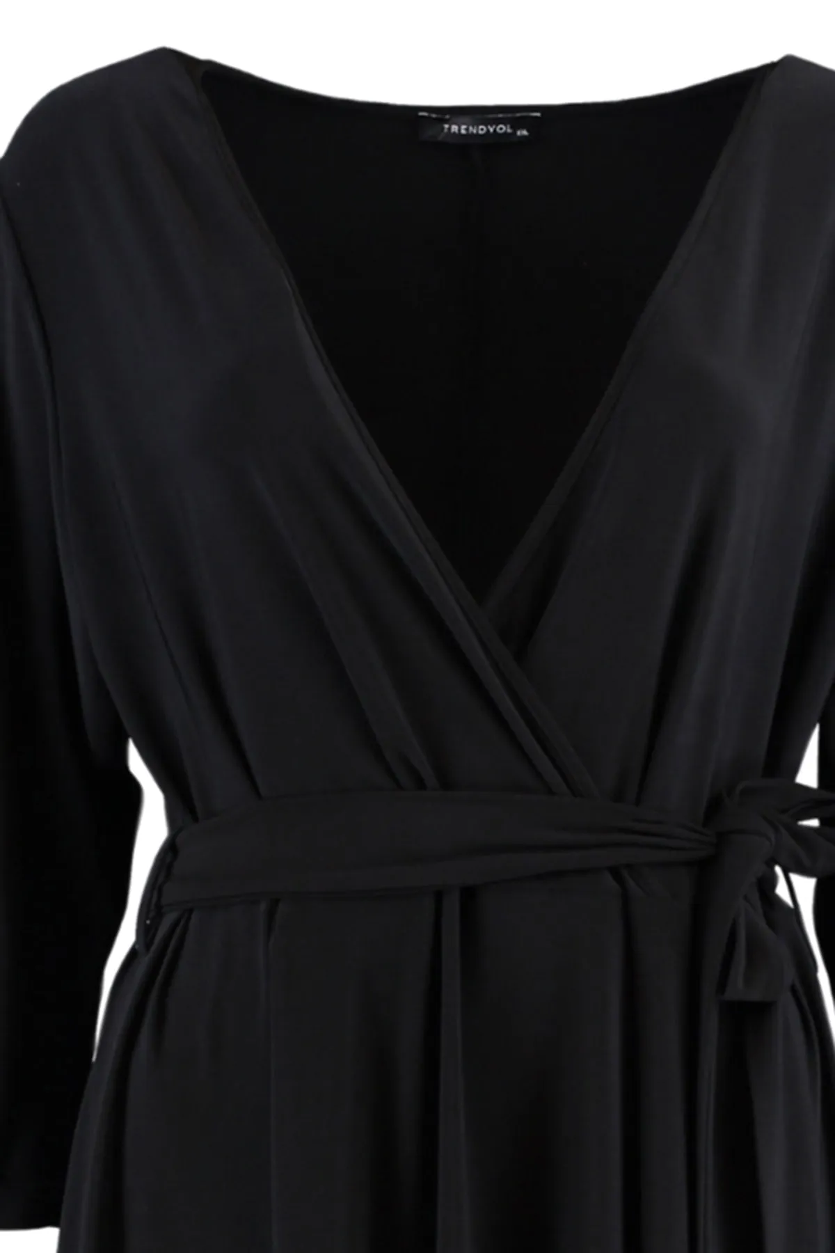 Trendyol Curve  Schwarzes A-Linien-Strickkleid mit Gürtel TBBSS22AH0176