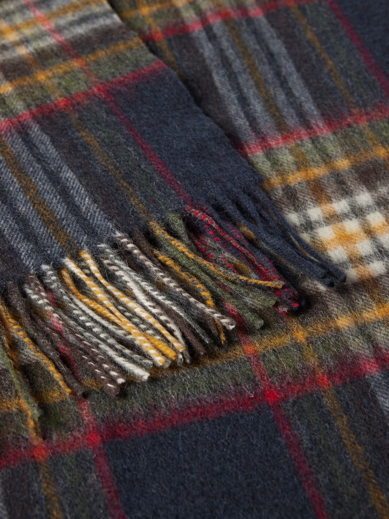 Schal aus Wolle mit Tartan-Karo Modell 'TORRIDON' in grün