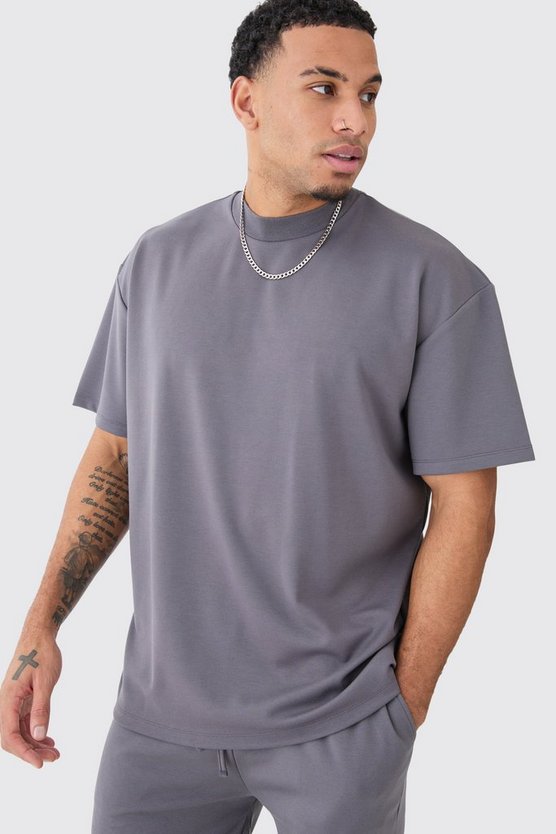 Oversize Premium T-Shirt & Shorts