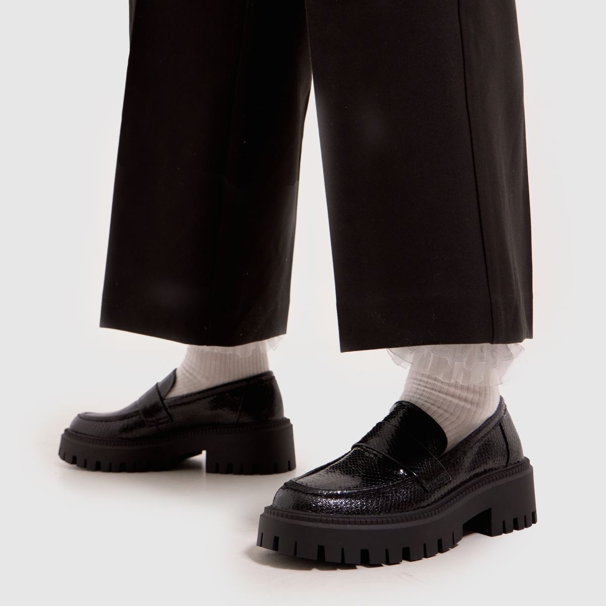 Černé mokasíny schuh laney s plochým podpatkem