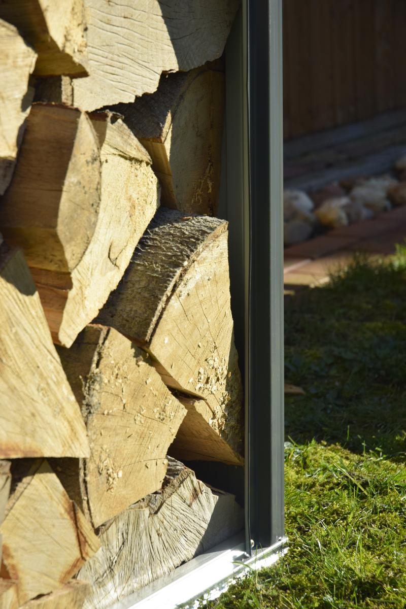 dobar Großes Kaminholzregal Madera aus Metall