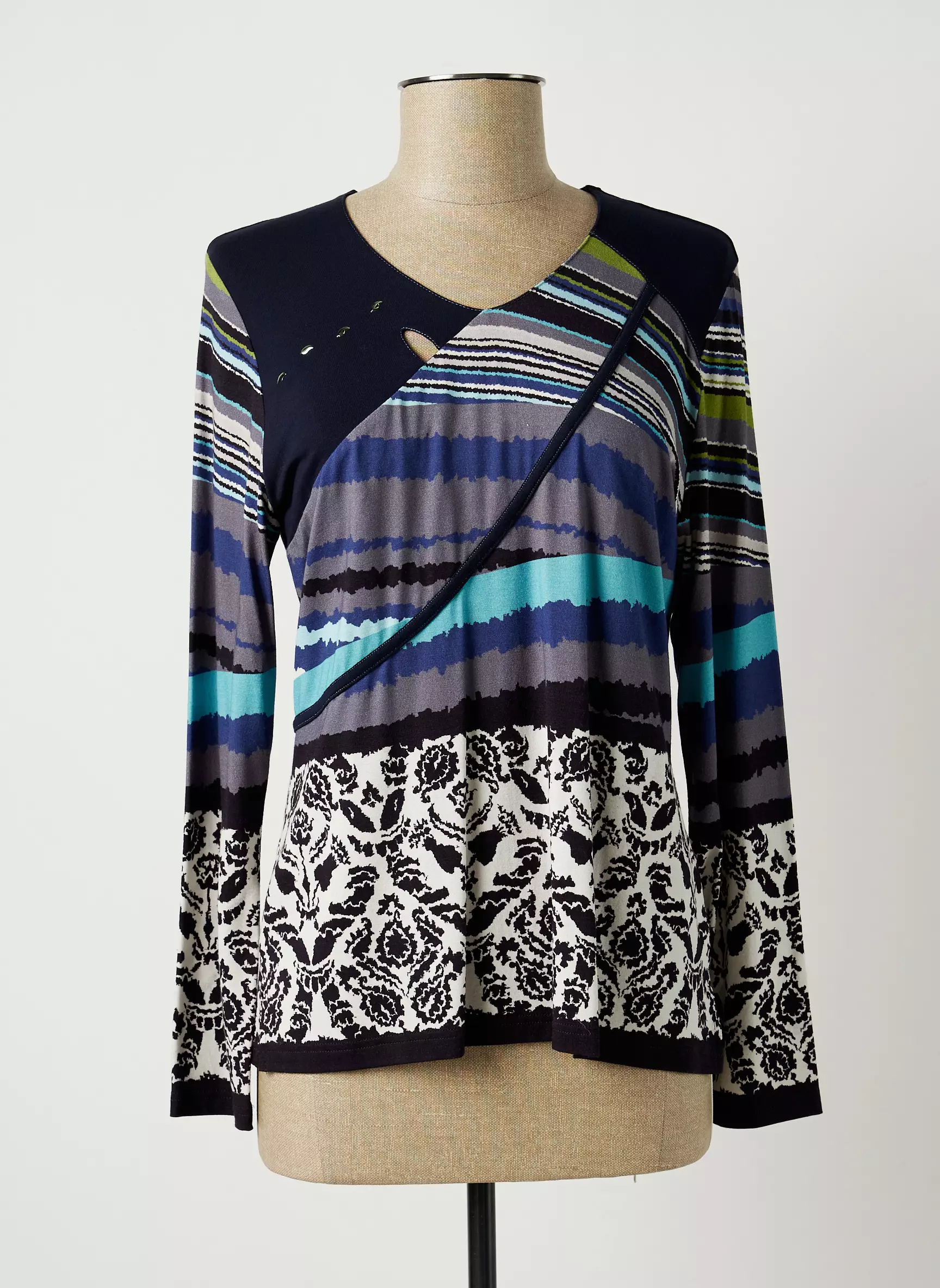 Guy Dubouis Tshirts Femme couleur bleu
