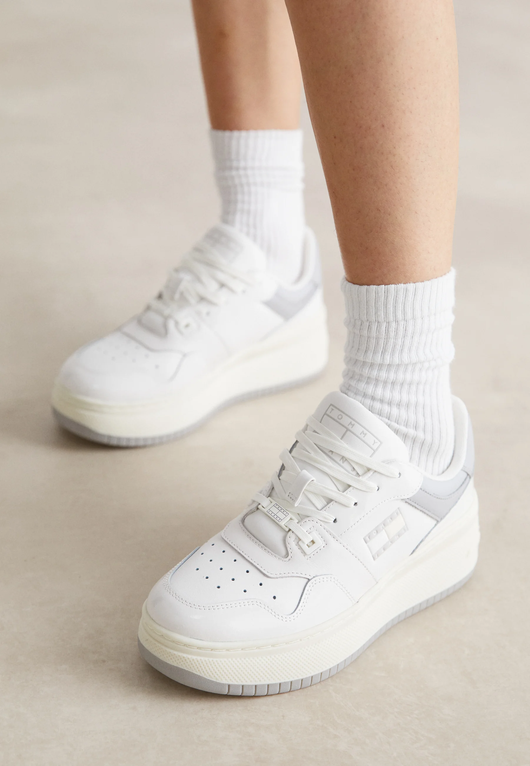 Tommy Jeans RETRO BASKET FLATFORM - Zapatillas bajas