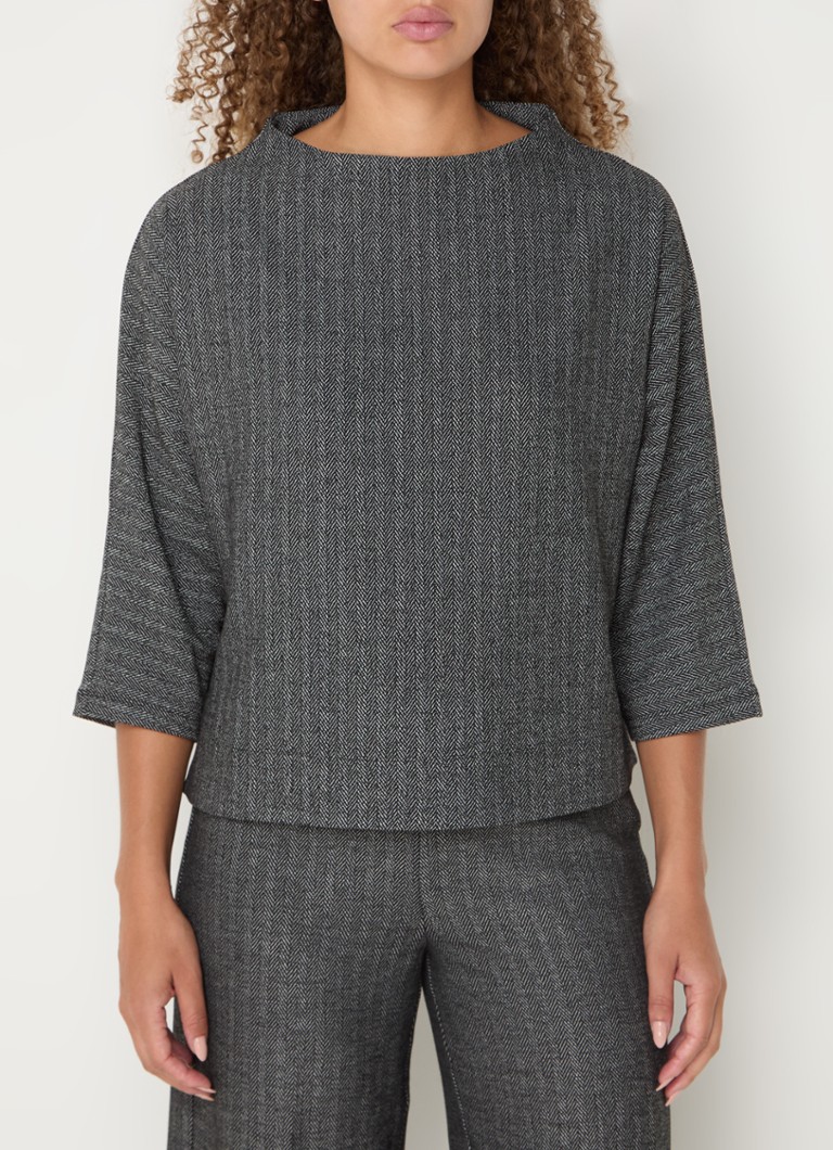 OPUS Gisha top with standing collar and fishbone design