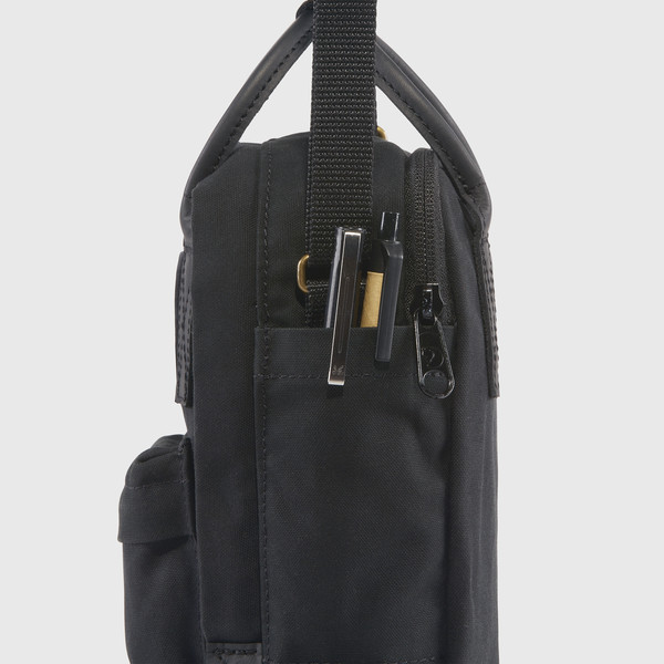 KÅNKEN NO. 2 BLACK SLING - Umhängetasche