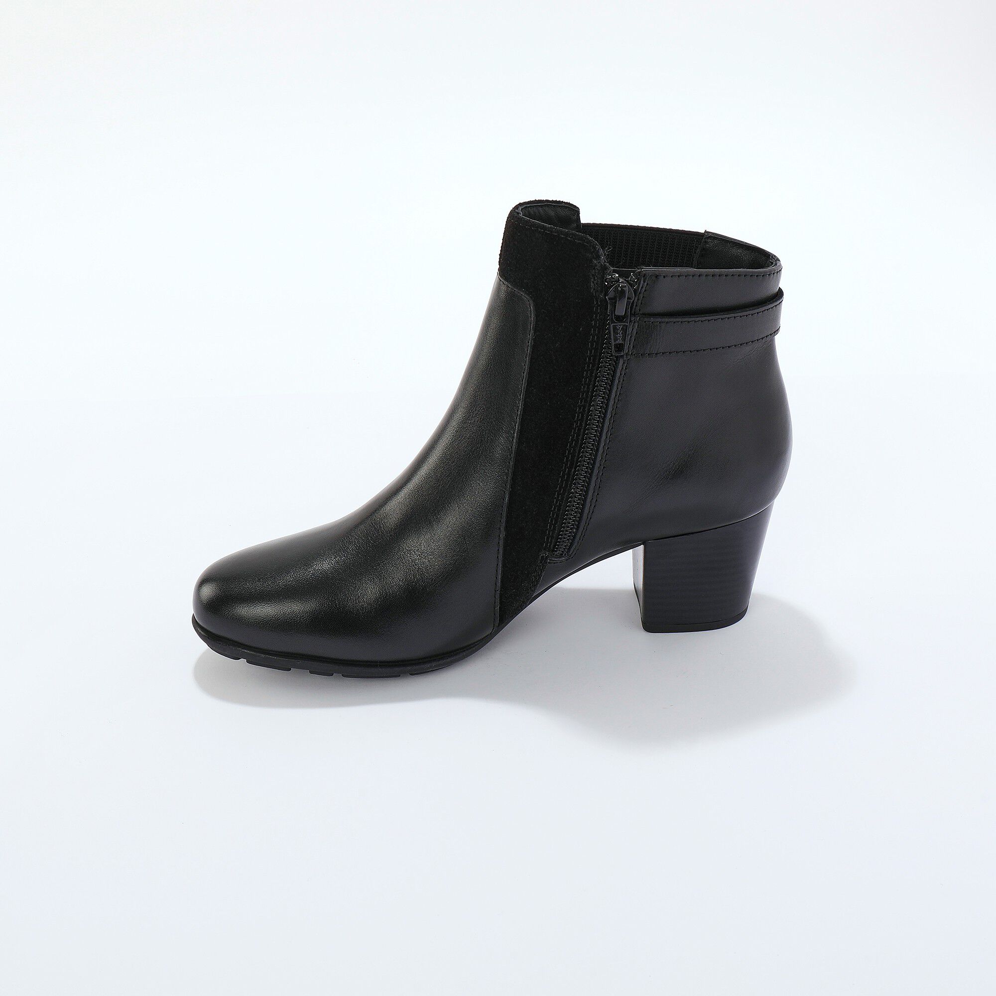 Boots en cuir bi-matière élastiquées à boucle et à talon