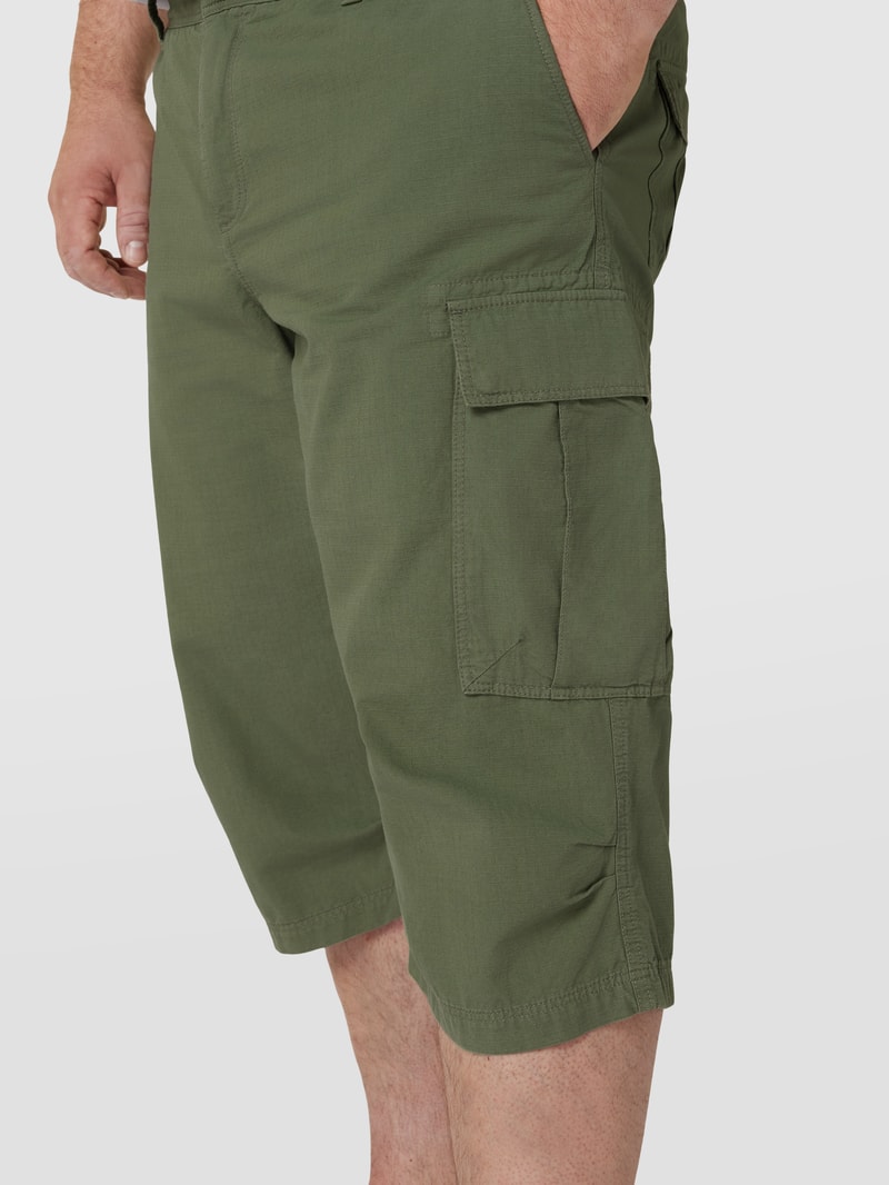 PLUS SIZE Cargoshorts im Loose Fit in olivgrün