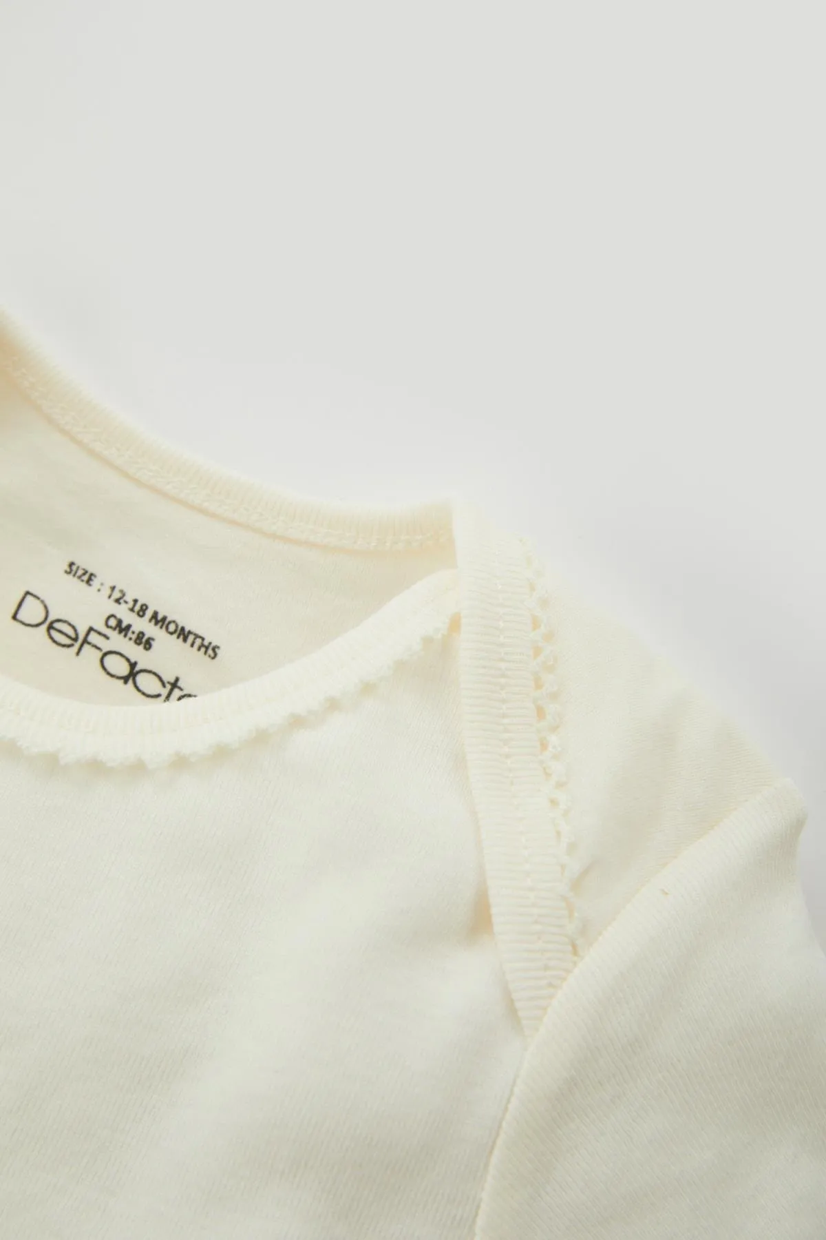 DeFacto  Gerippter 2-teiliger Kurzarm-Body mit Druckknöpfen für Neugeborene mit Umschlagkragen für Babys