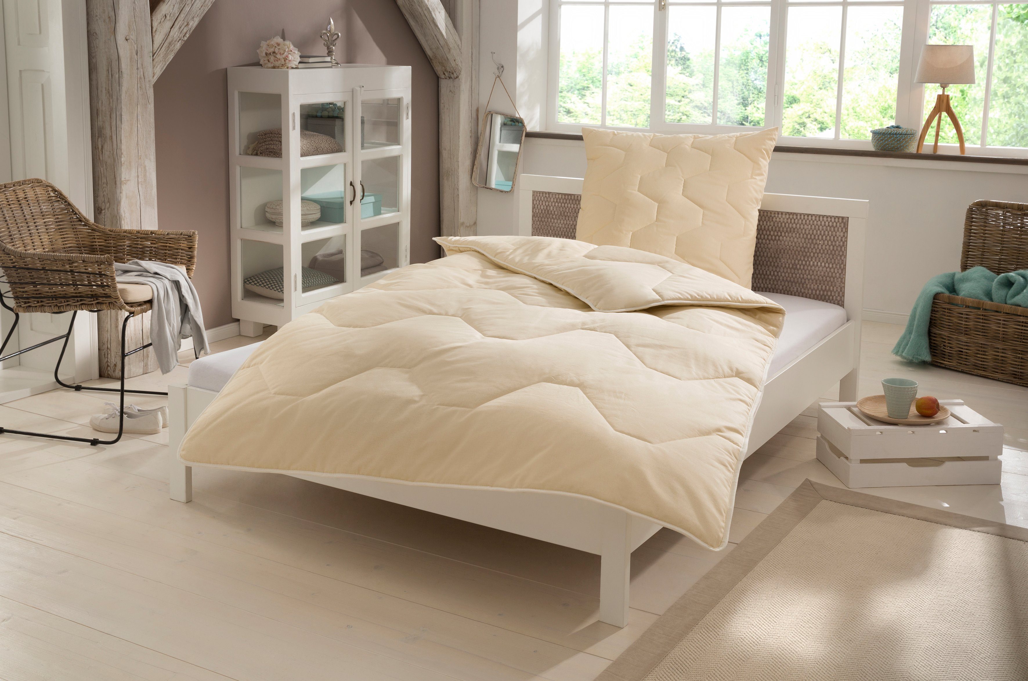 Naturfaserbettdecke + Kopfkissen, Baumwolle 60 °C, Bettdecke in 135x200 cm & weiteren Größen erhältlich, Älgdröm, Füllung: Faserbällchen (Kopfkissen), Bezug: 100% Baumwolle, Bettdecke natürlich gut schlafen