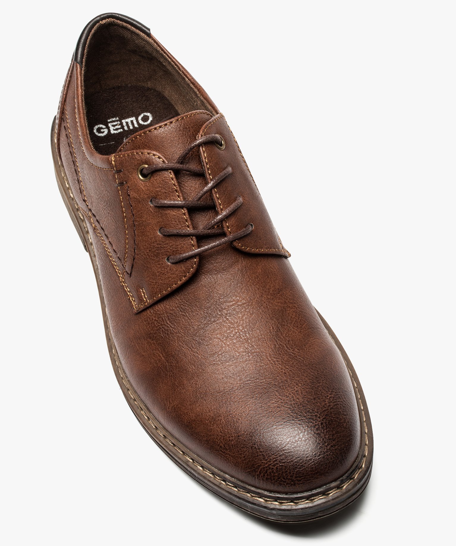 Derbies homme avec un illet métallique et surpiqres camel | GEMO