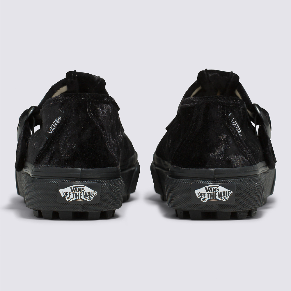 Vans Style 93 VN0A3XTJBMA1 / schwarz