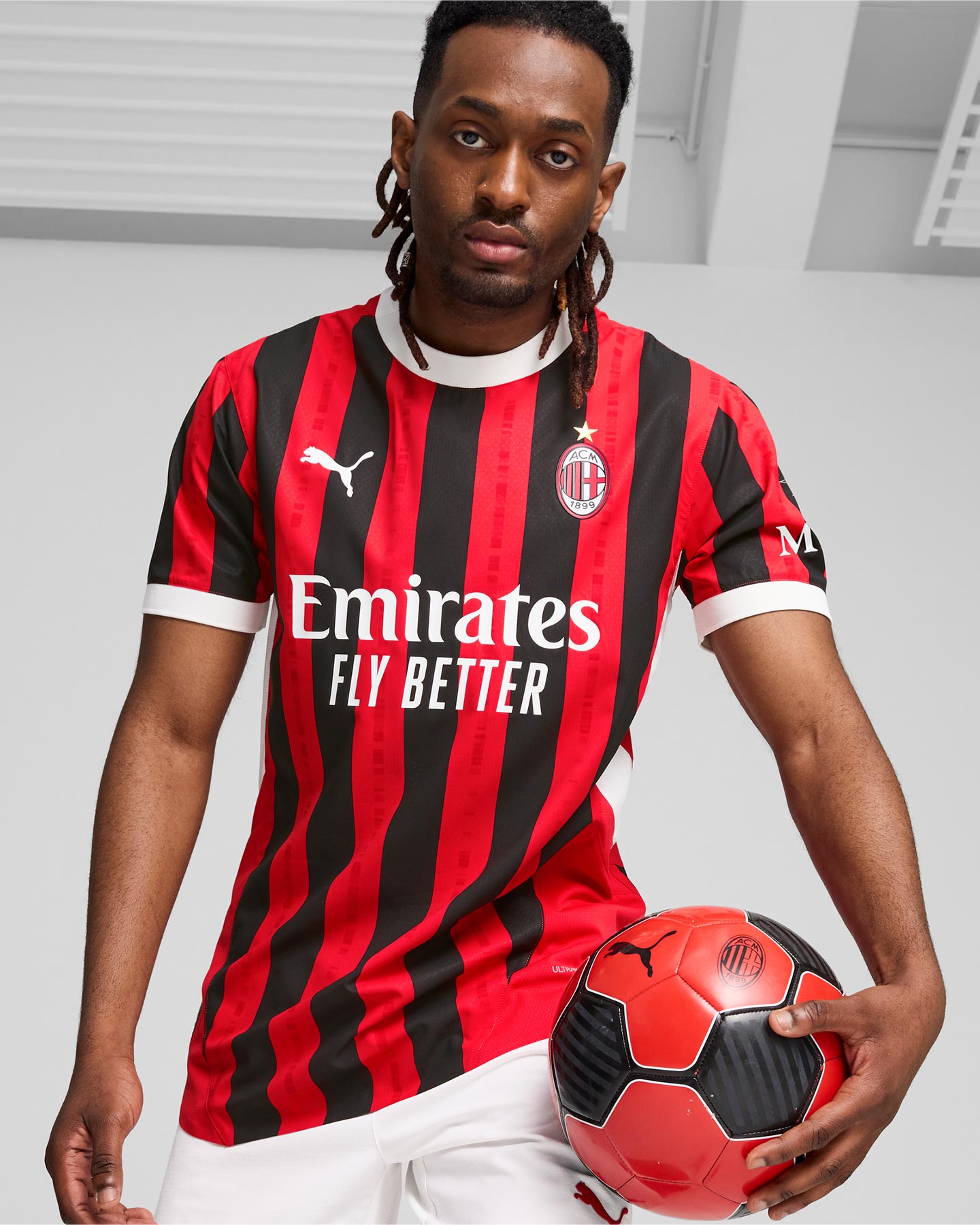 Oficiálny futbalový dres Puma AC Milan Home Authentic 24-25 M 774949-01