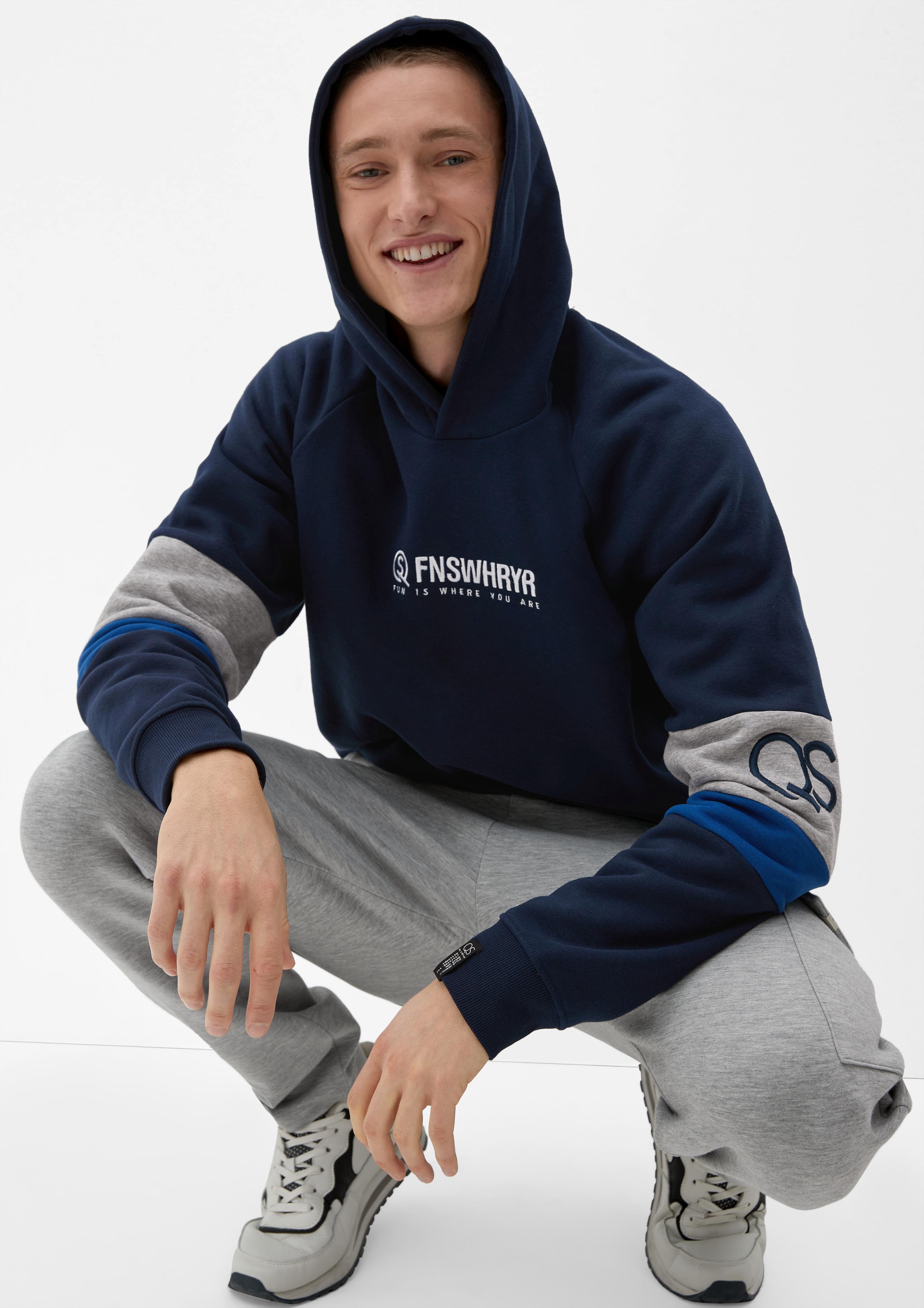 Sweatshirt mit Labelstickereien  2124165-59D0