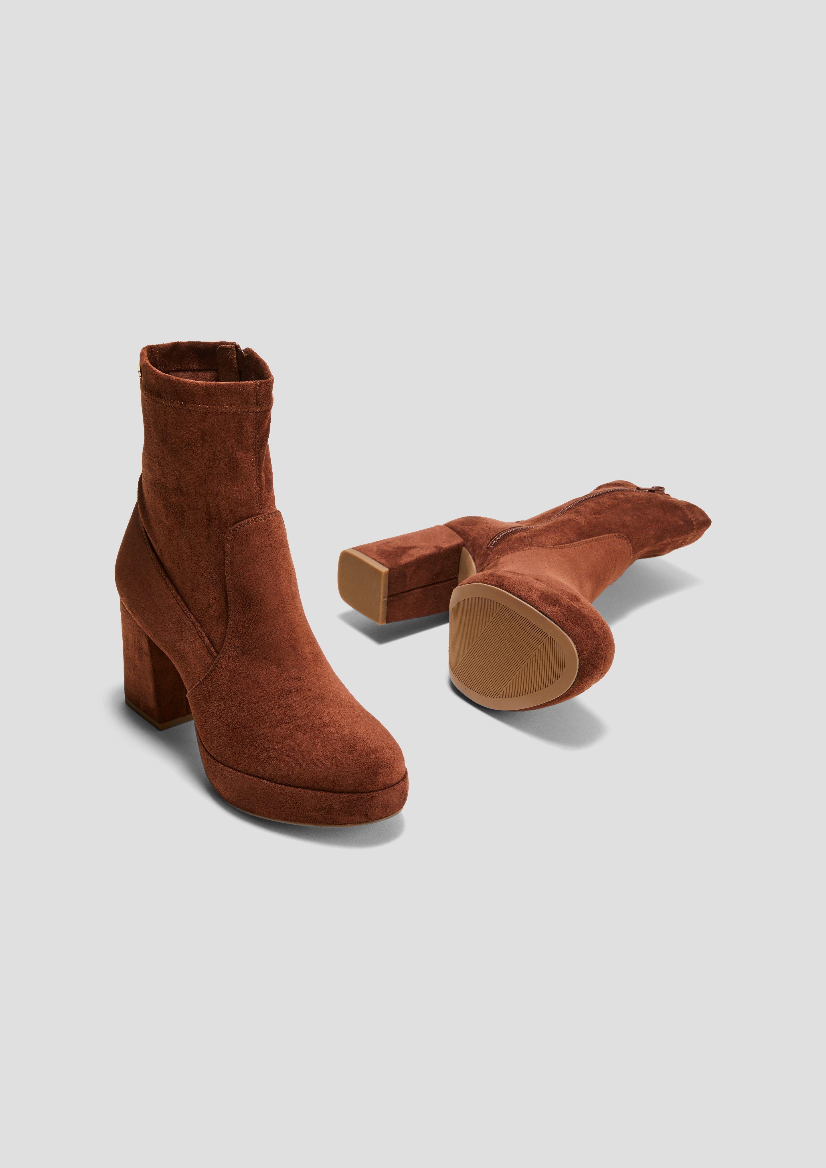 Stiefel mit Blockabsatz in Velorslederoptik  6008302-305