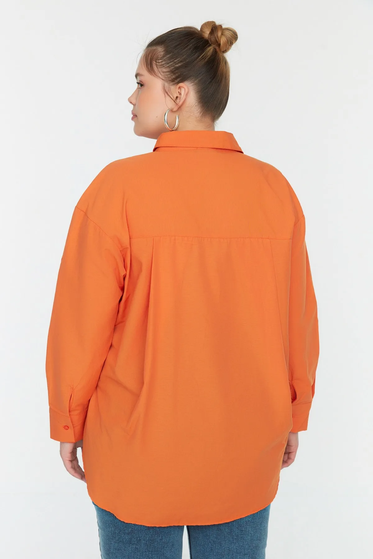 Trendyol Curve  Orangefarbenes Hemd mit Hemdkragen