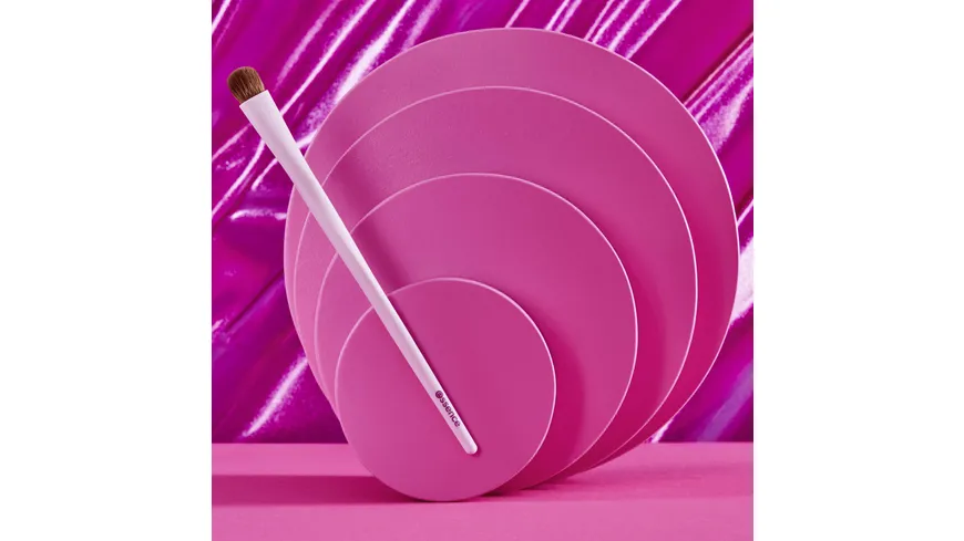 essence Eyeshadow Brush