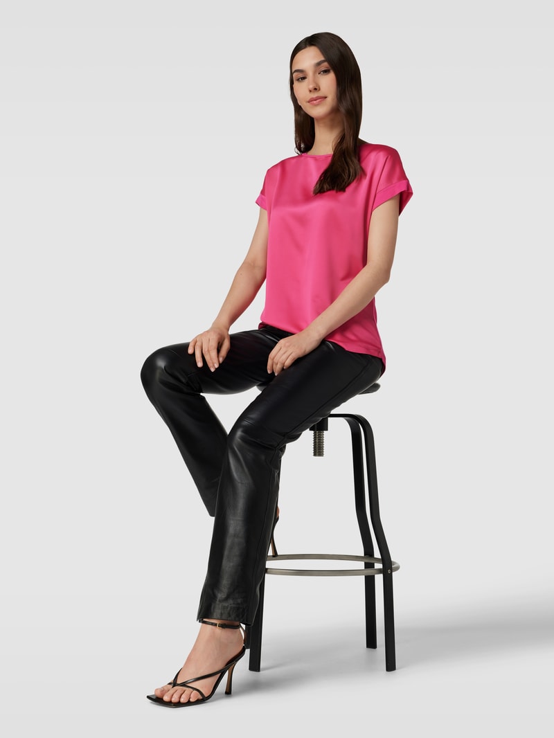 T-Shirt in Satin-Optik in pink