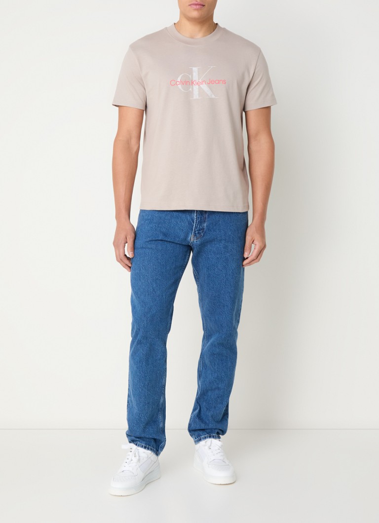 Calvin Klein -t-paita logopainatuksella