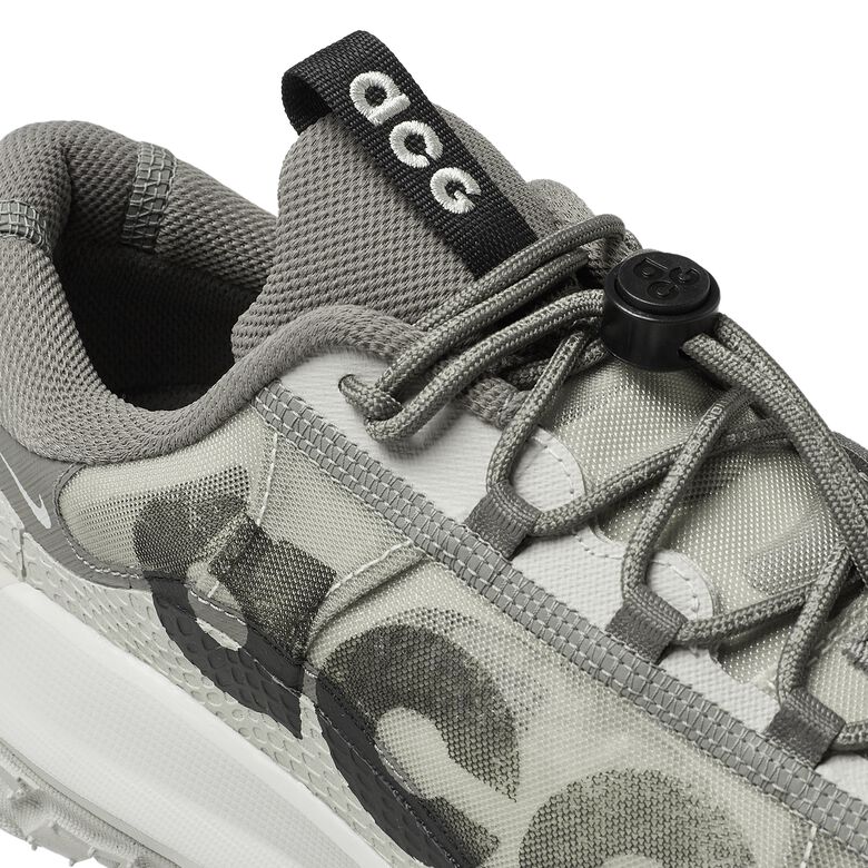 NIKE ACG Mountain Fly 2 Low 