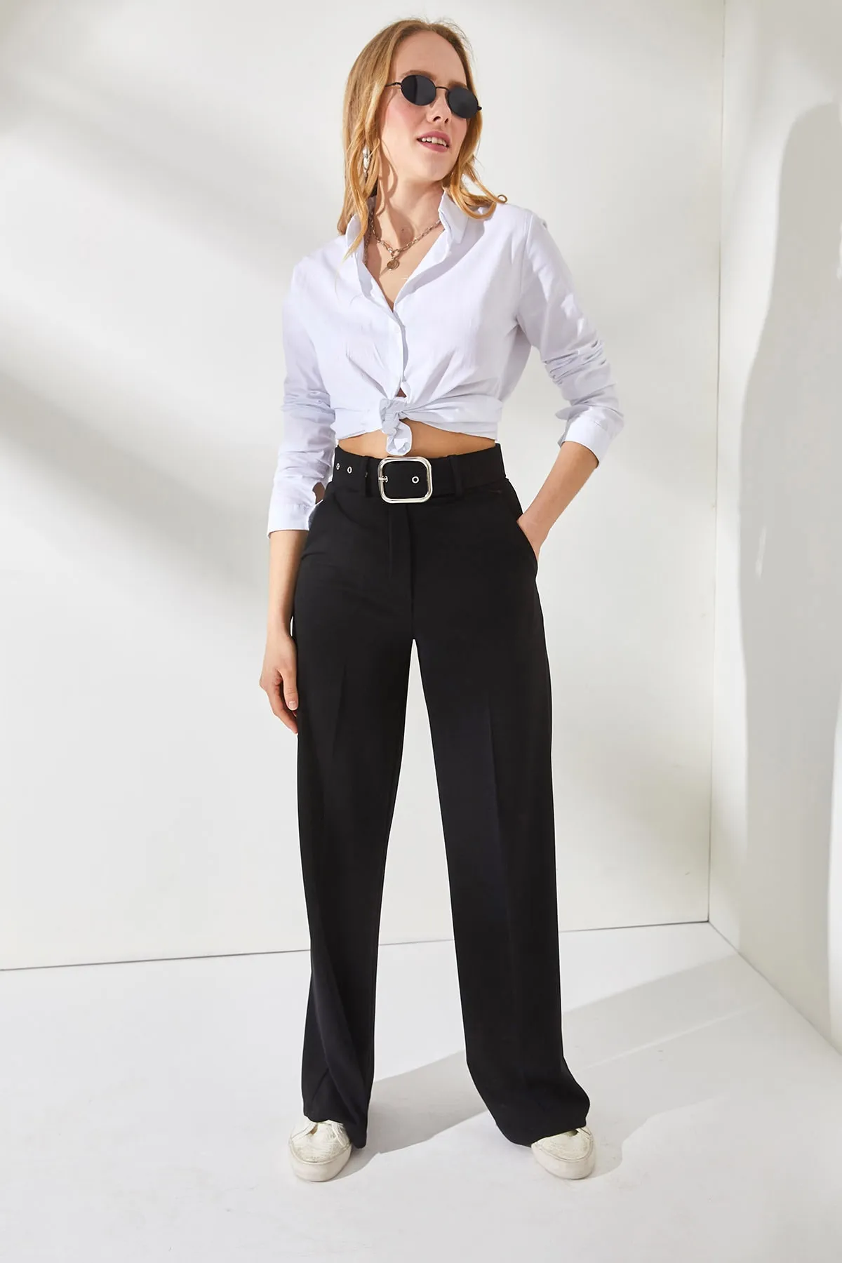Olalook  Schwarze Palazzo-Hose aus Scuba-Krepp für Damen mit Metallschnalle und Gürtel, PNT-19000208