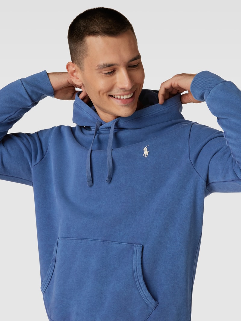 Hoodie mit Label-Stitching in marineblau
