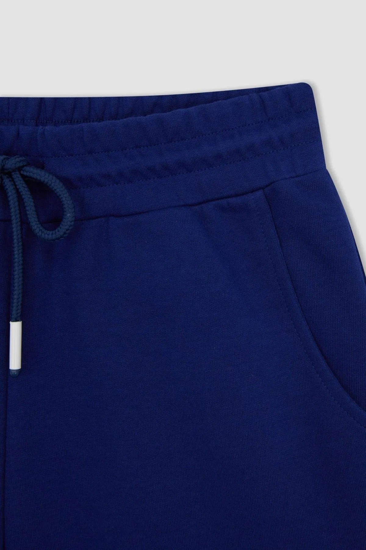 DeFacto  Passform Standard Fit Sportshorts A6901ax23sm