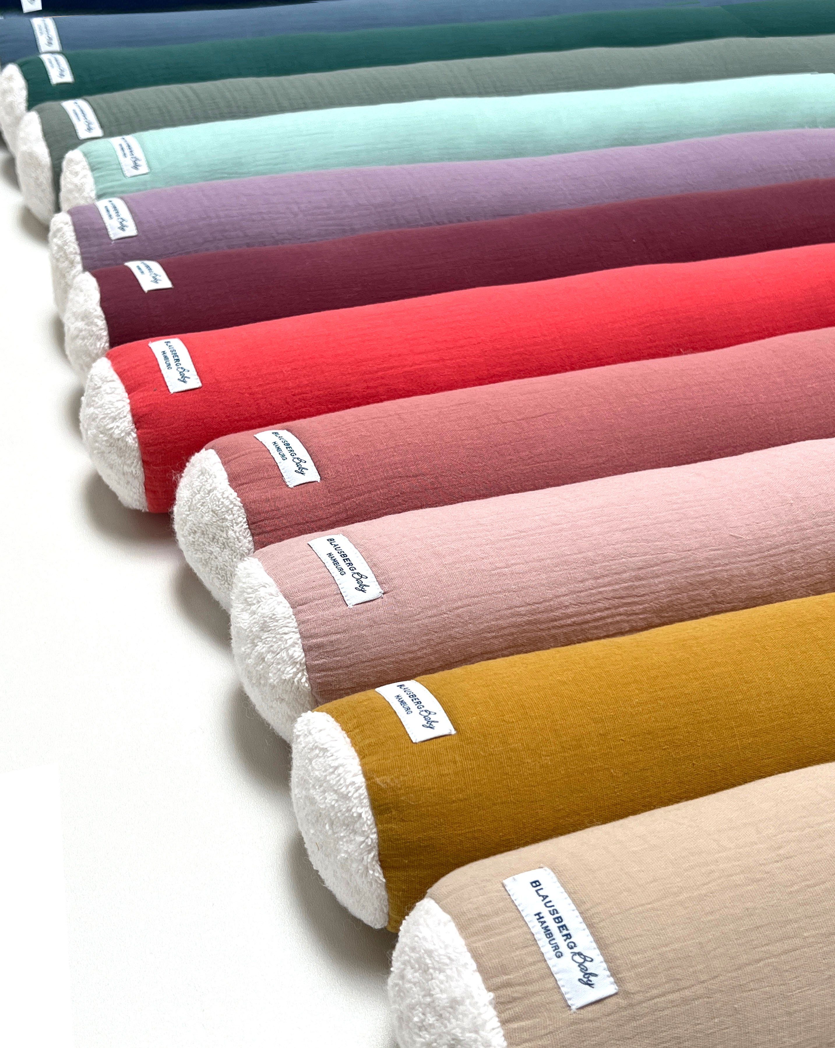 Blausberg Baby Seitenschläferkissen Nestchenschlange Bettschlange 100% Baumwollmusslin - Beige
