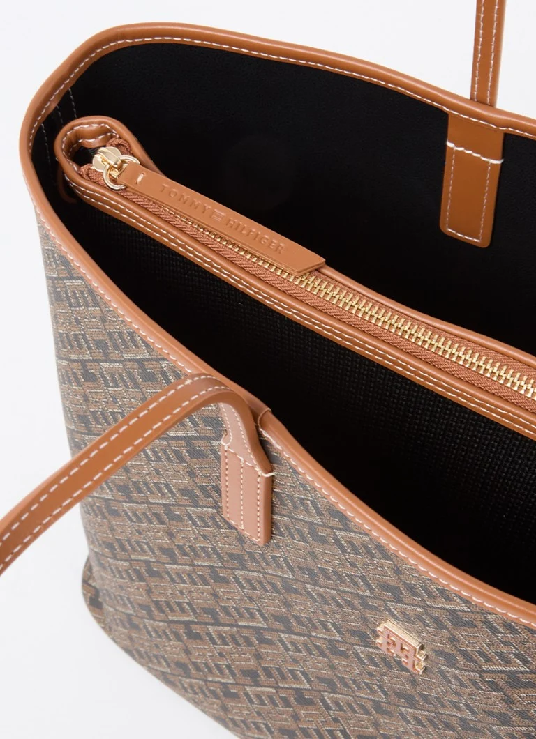 Tommy Hilfiger iepirkumu soma ar noņemamu 17 collu klēpjdatora nodalījumu