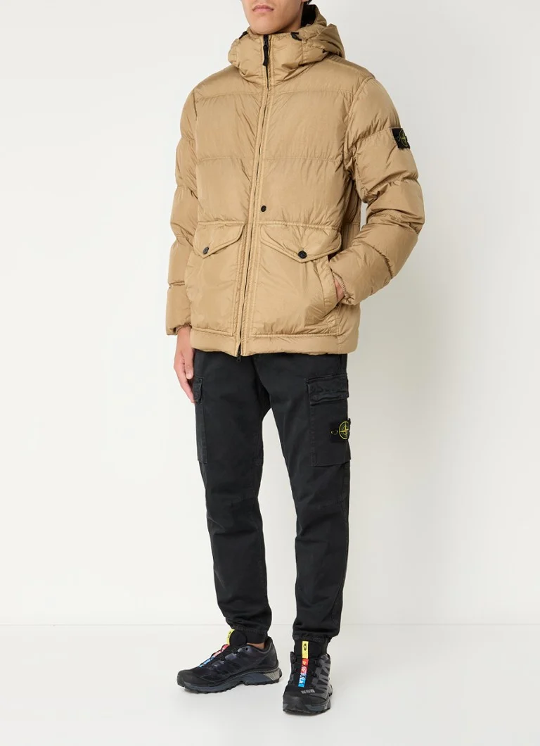 Μπουφάν Stone Island 40723 από πούπουλο με γέμιση από φτερά και τσέπες με καπάκι