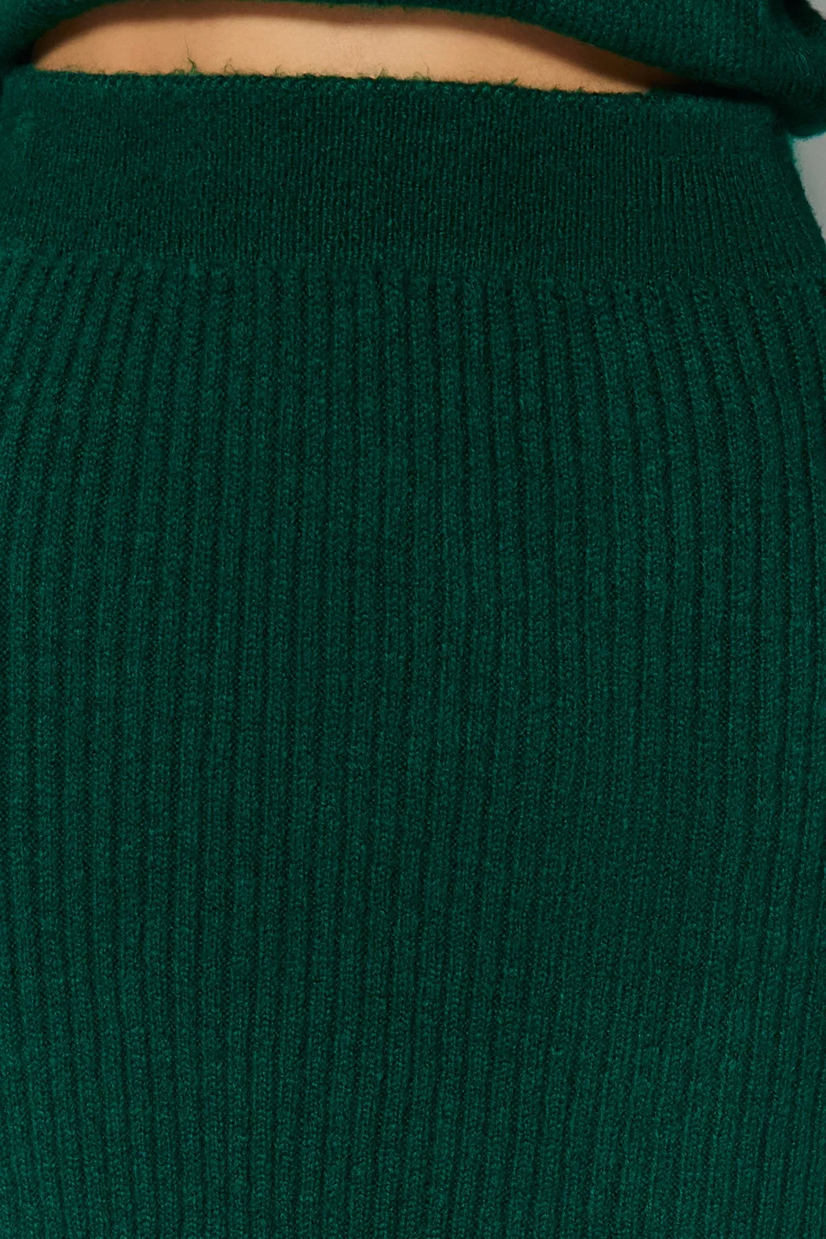 Trendyol Collection  Smaragdgrünes, weich strukturiertes Strickoberteil- und -unterteil-Set mit Rock TWOAW23AU00217