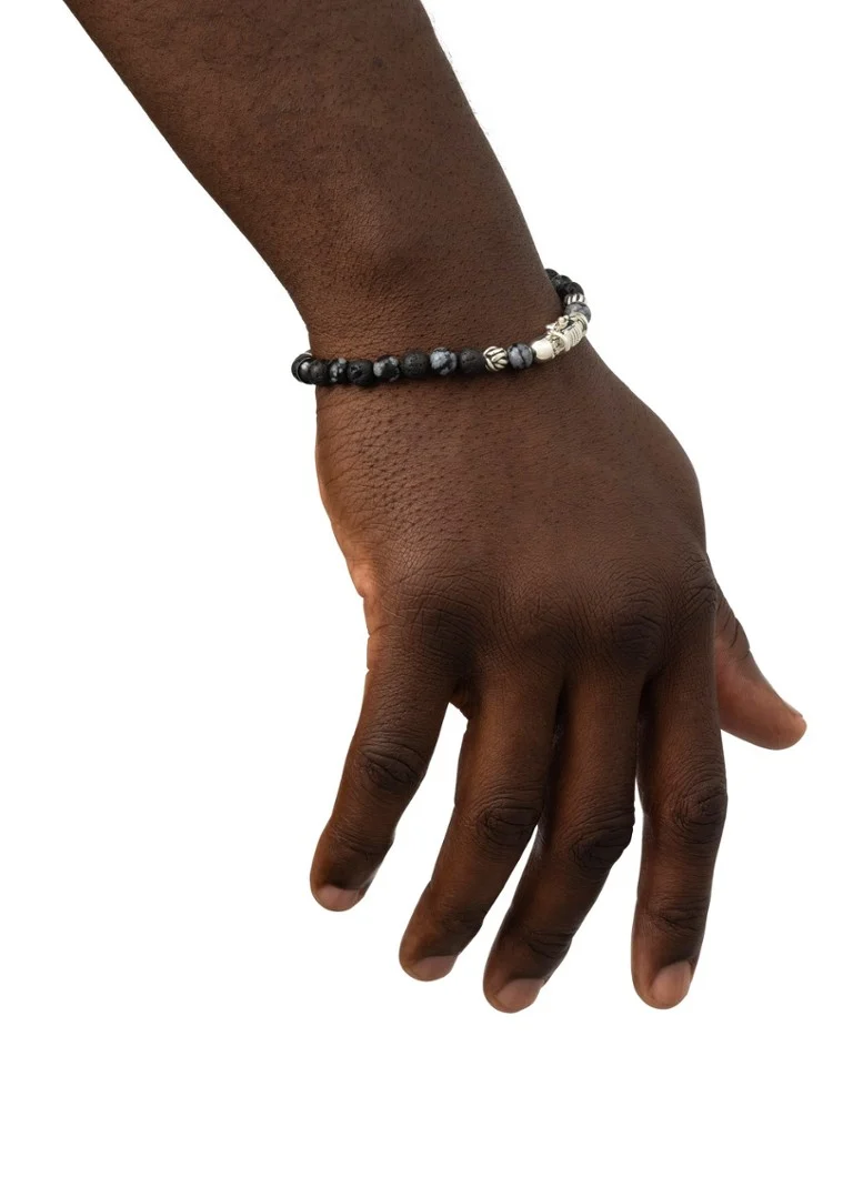Buddha to Buddha  Spirit Bead Mini Snowflake kralenarmband met edelstenen