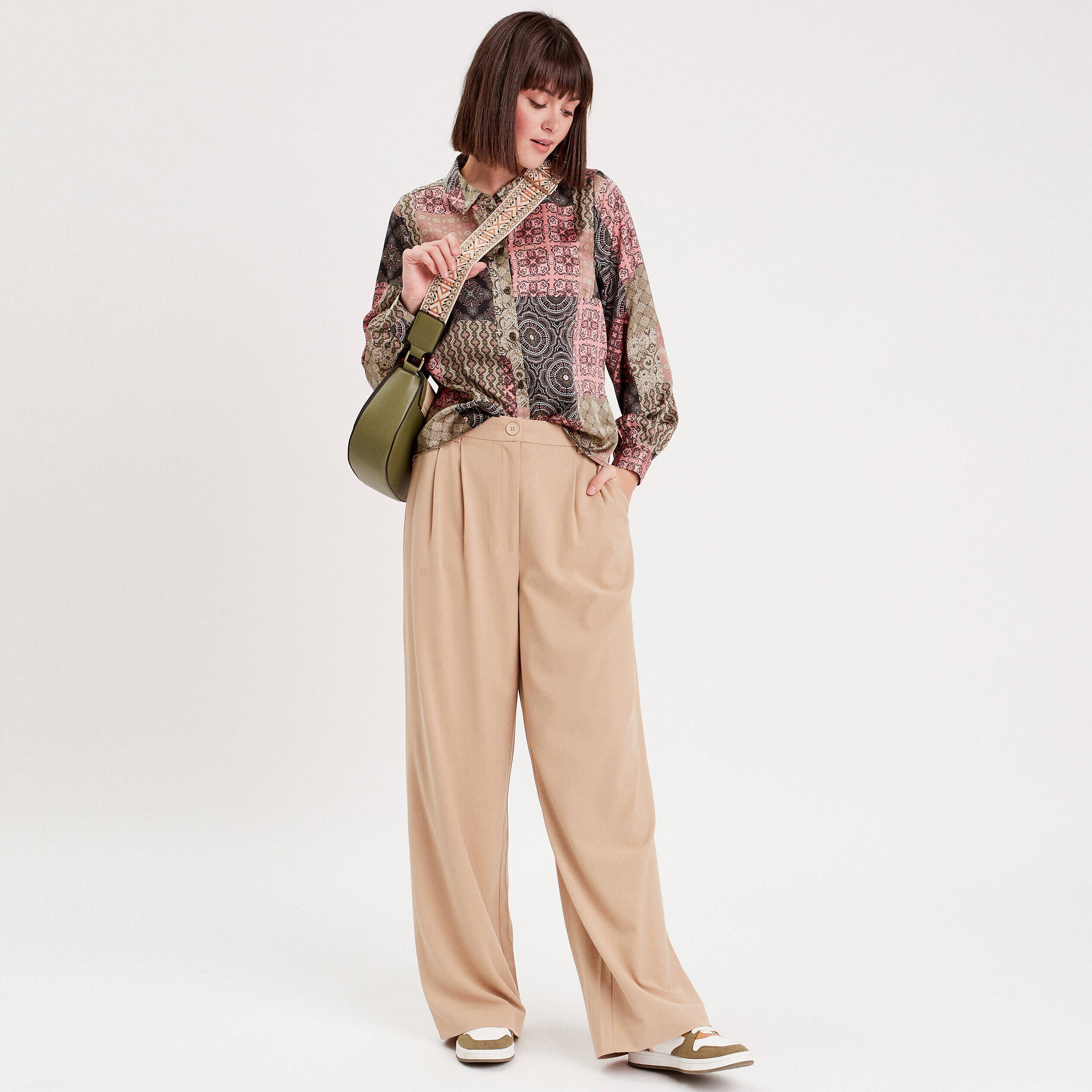 Chemise manches longues satin vert kaki femme | Cache Cache