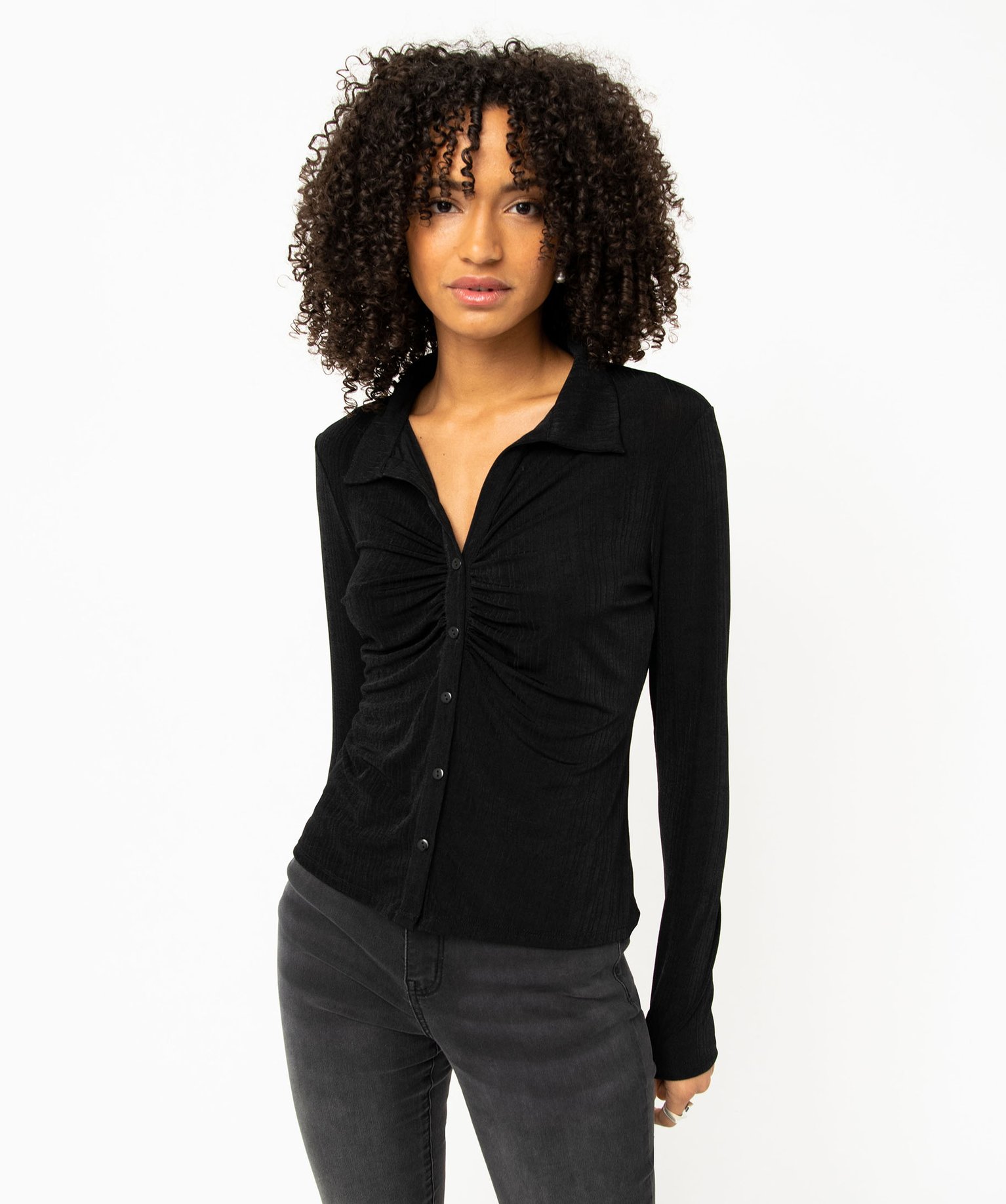 Tee-shirt à manches longues avec col chemise et boutons femme noir | GEMO