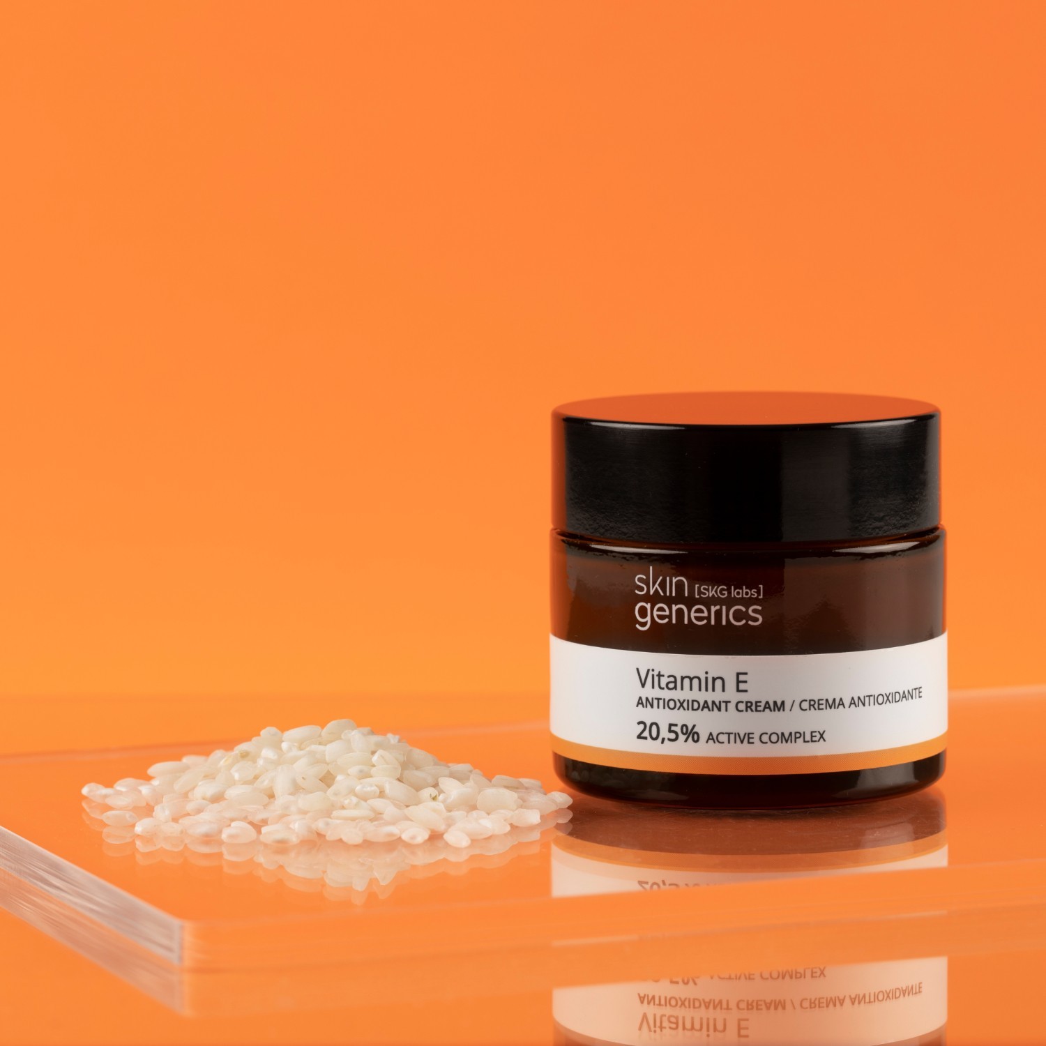 Crema illuminante antiossidante Skin Generics con vitamina E
