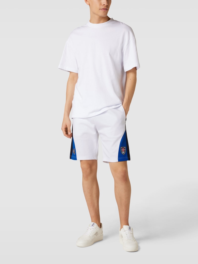 Shorts mit Motiv-Print in weiß