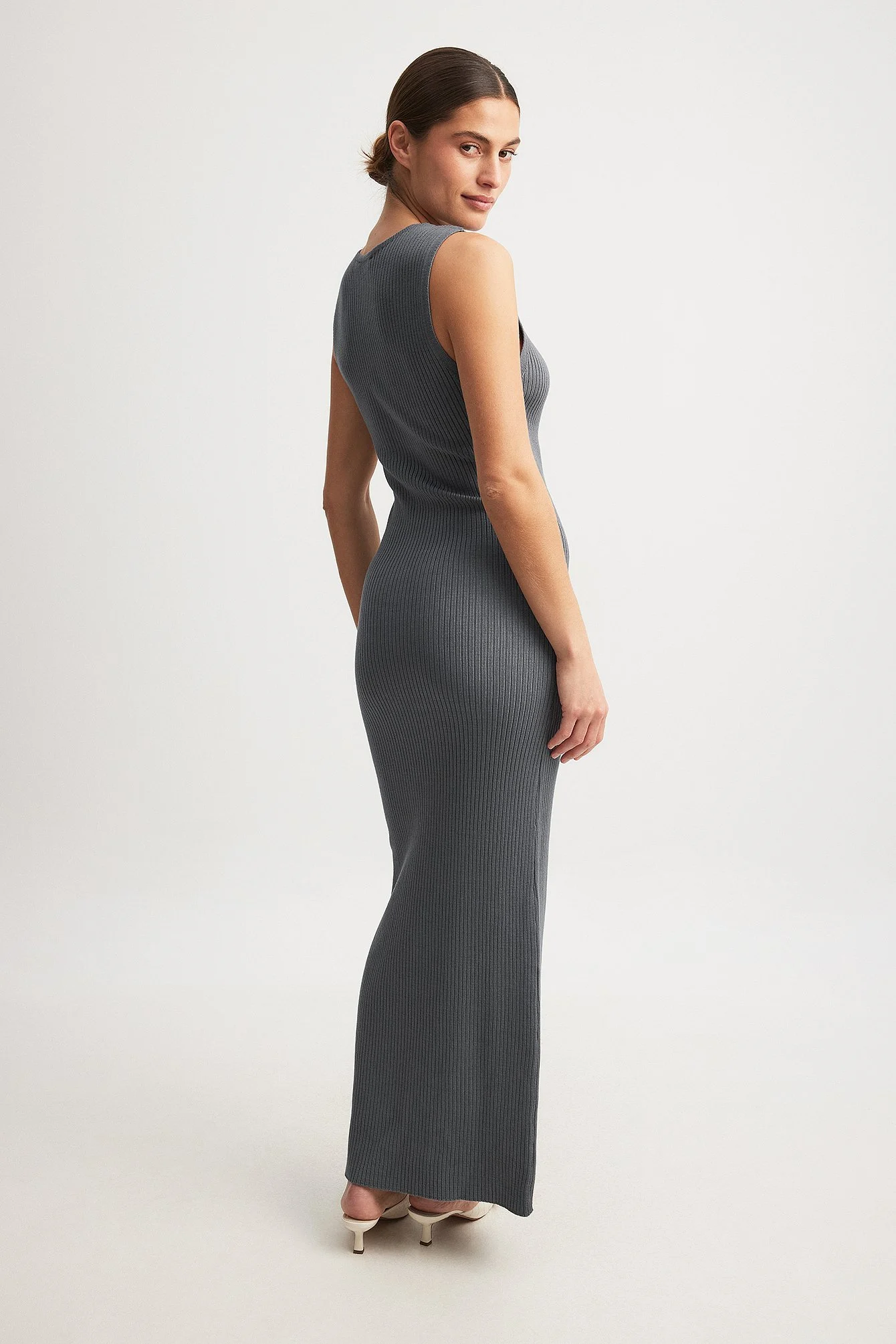 Geripptes Maxikleid aus Feinstrick